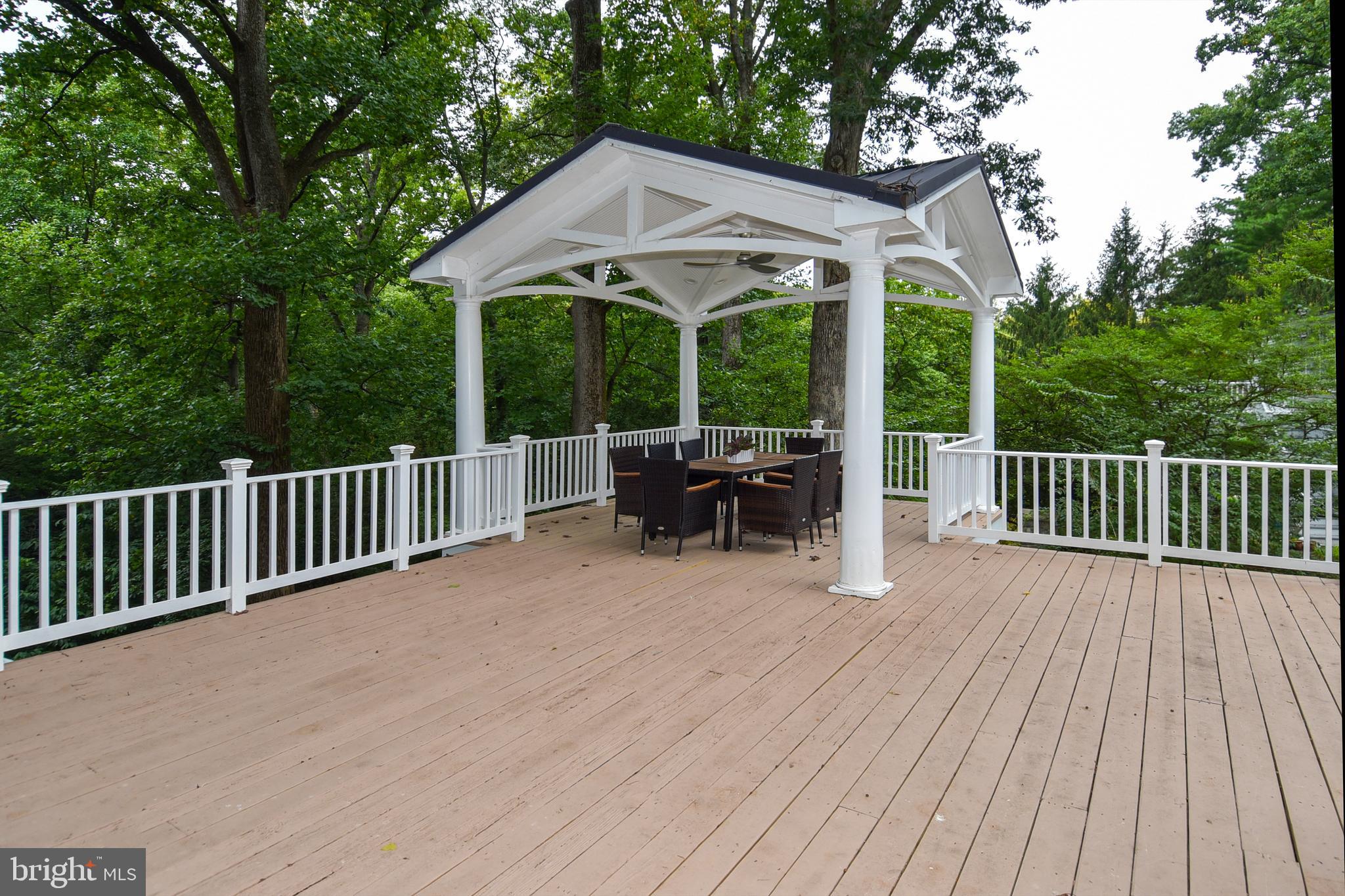 MERRY GO ROUND FARM - Residential