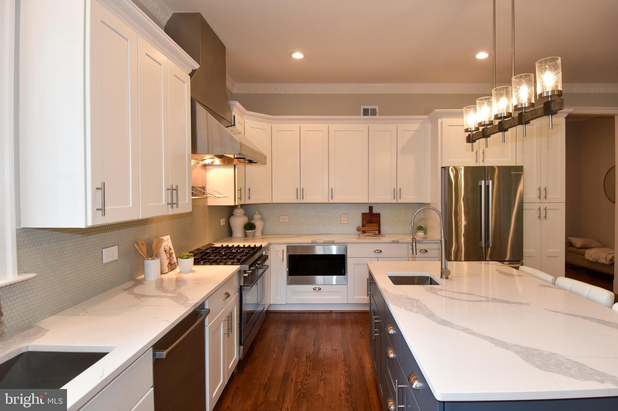 MERRY GO ROUND FARM - Residential