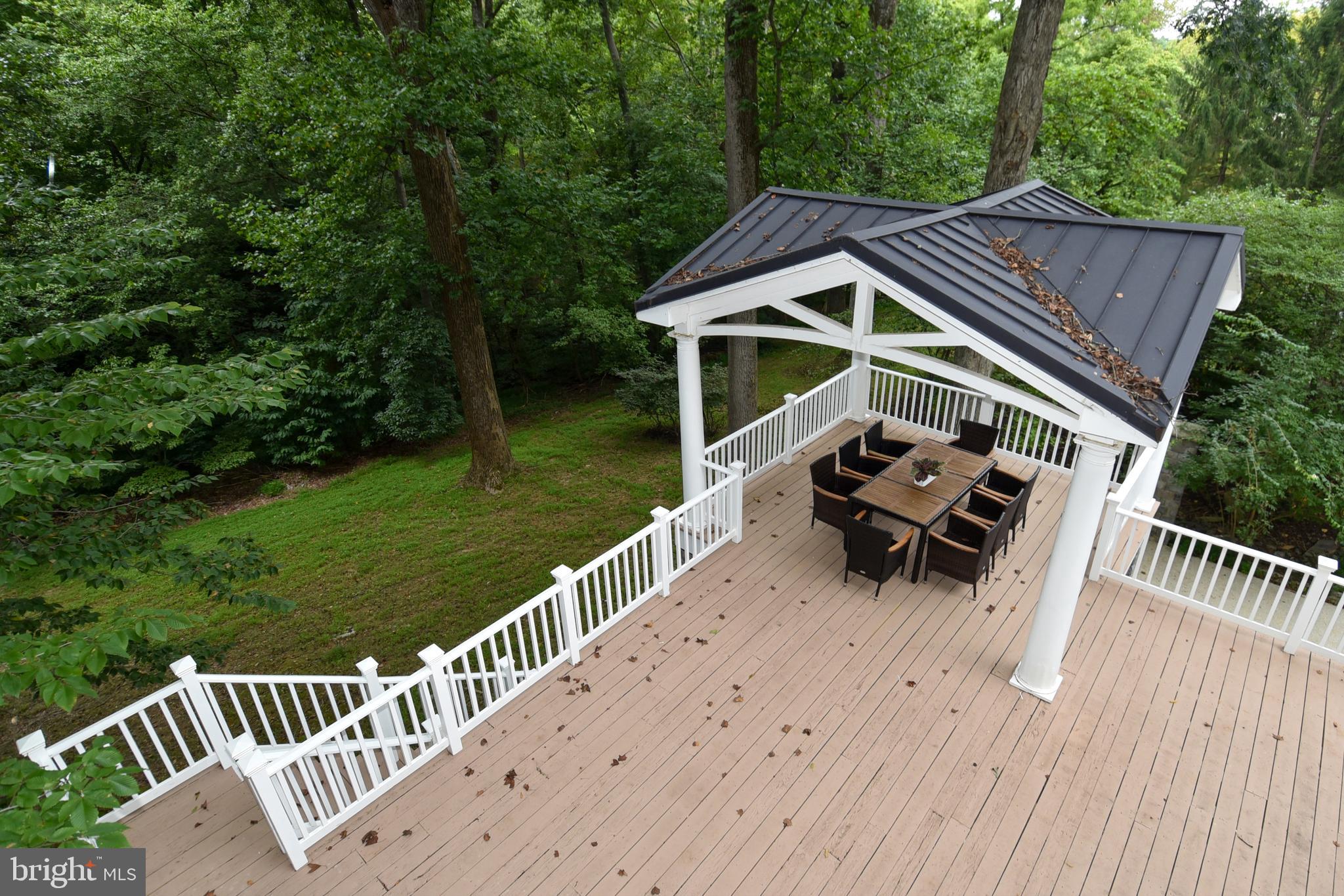 MERRY GO ROUND FARM - Residential