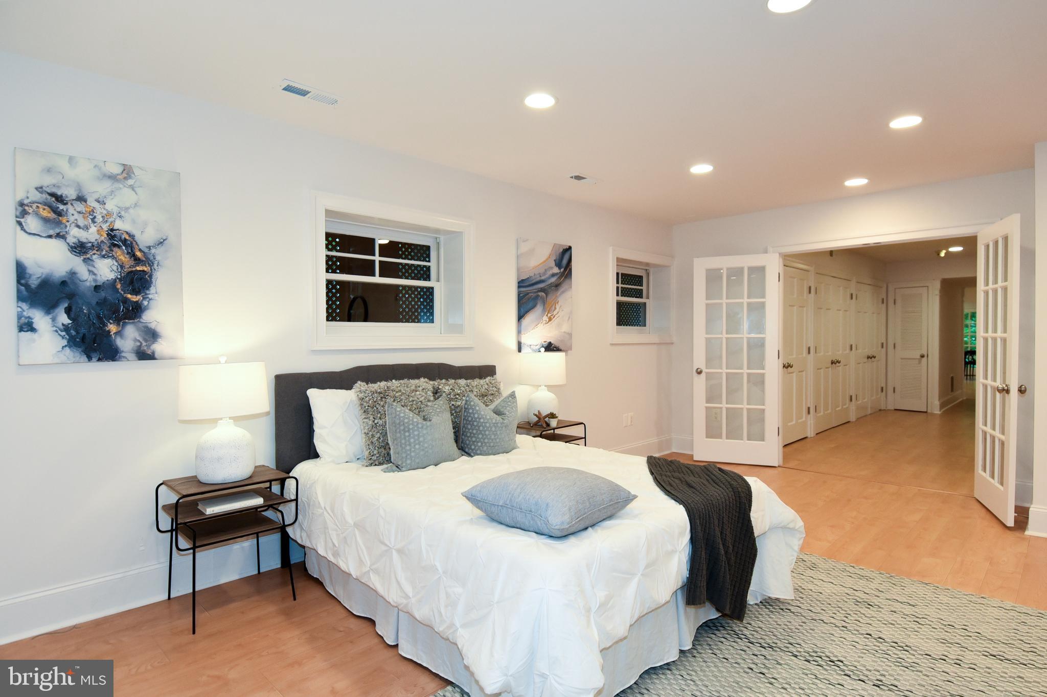 MERRY GO ROUND FARM - Residential