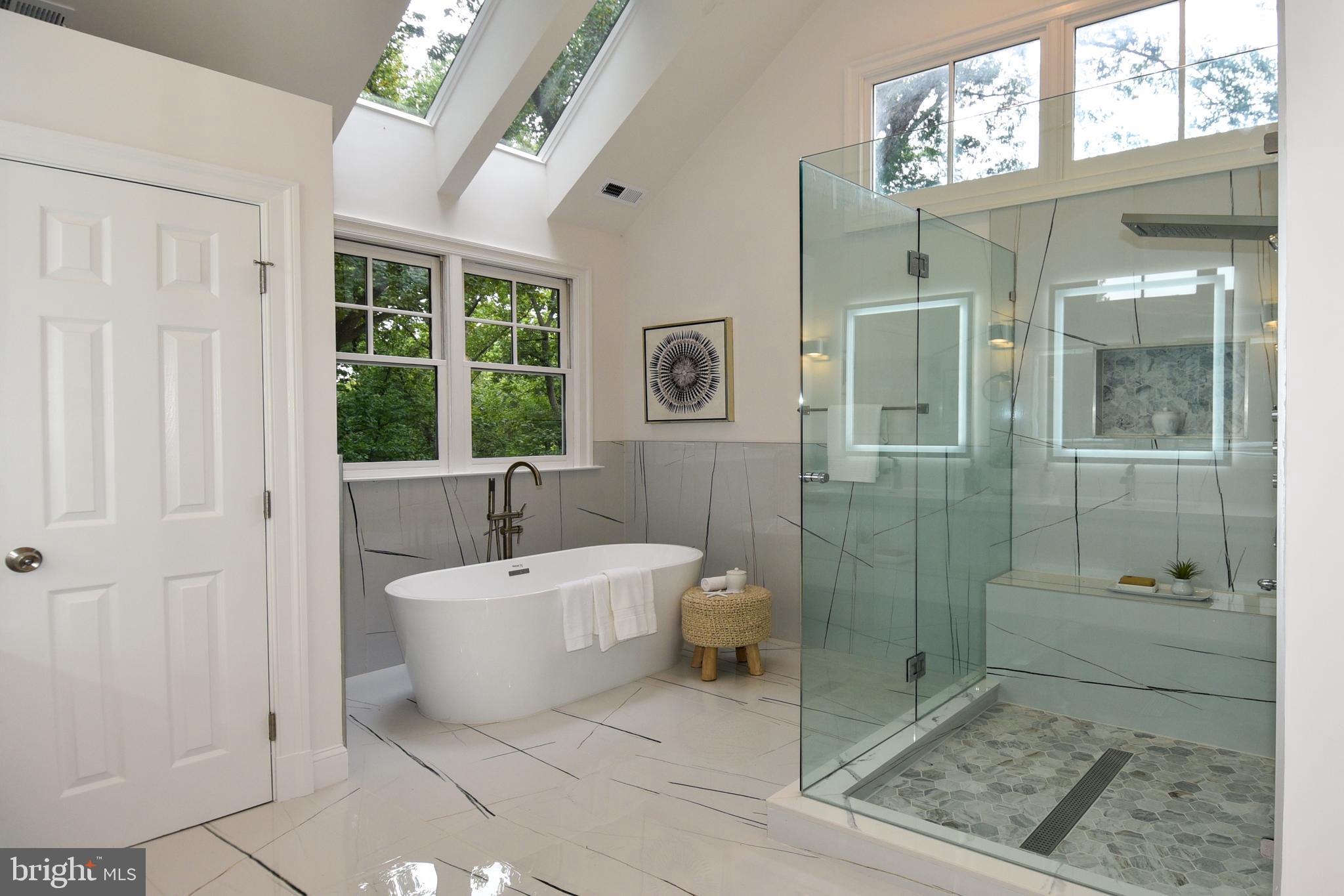 MERRY GO ROUND FARM - Residential