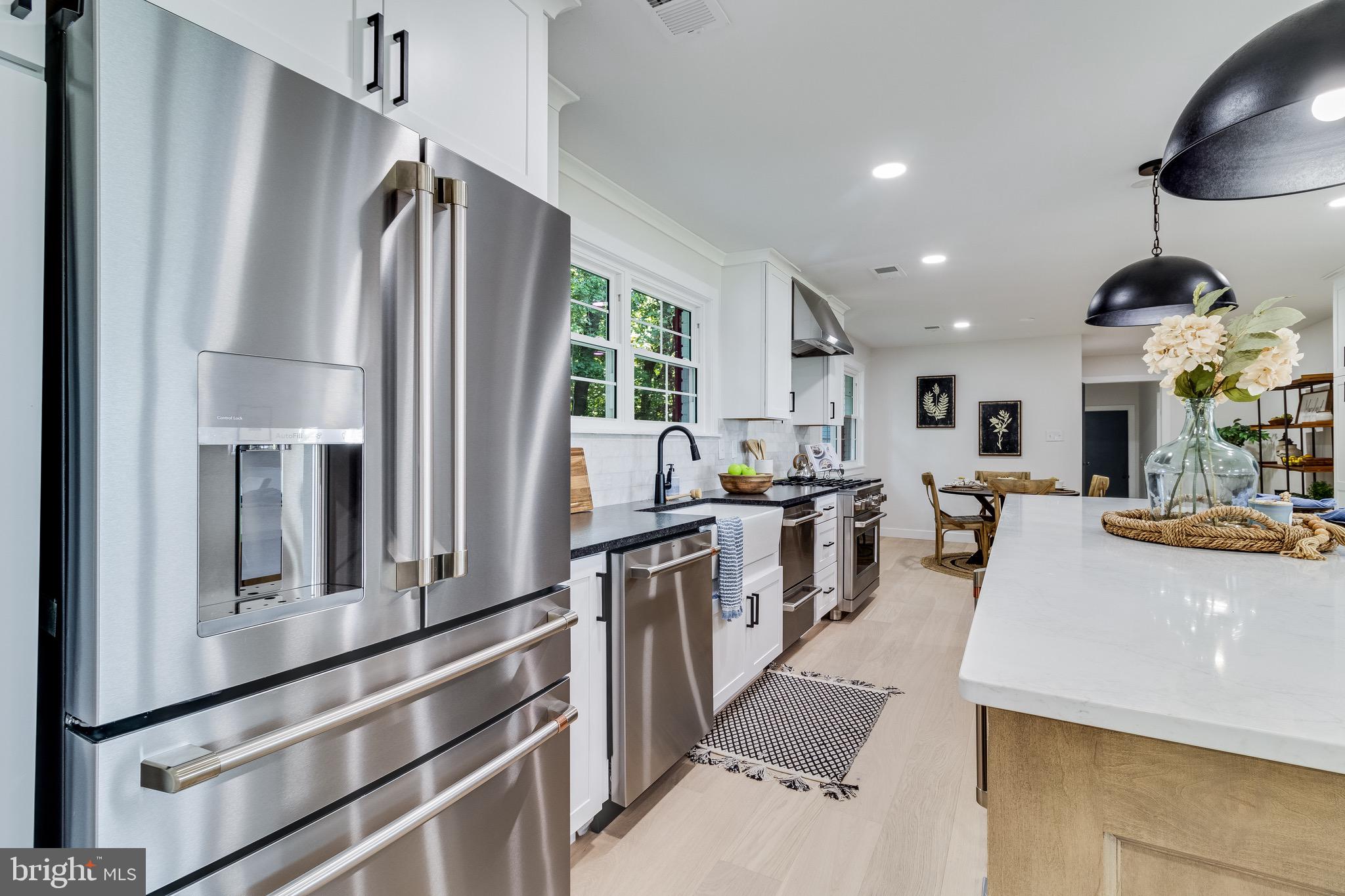 QUEEN TREE LANDING - Residential