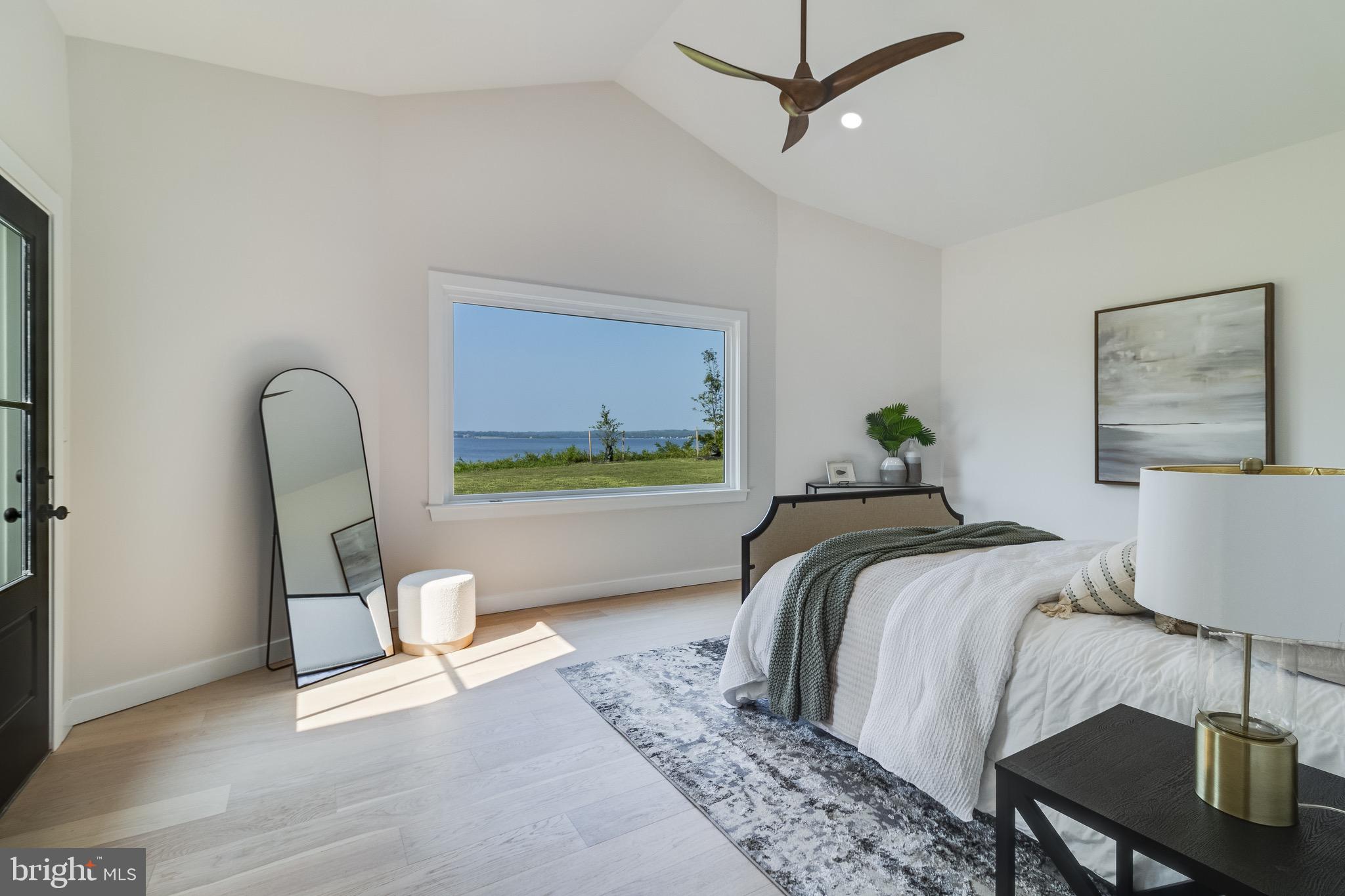 QUEEN TREE LANDING - Residential