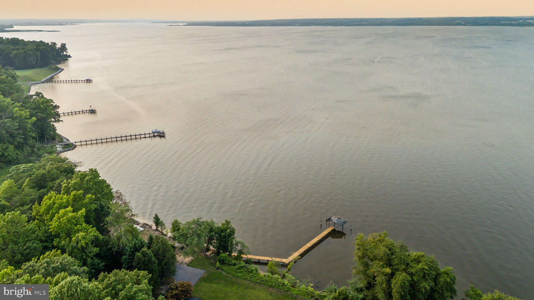 QUEEN TREE LANDING - Residential