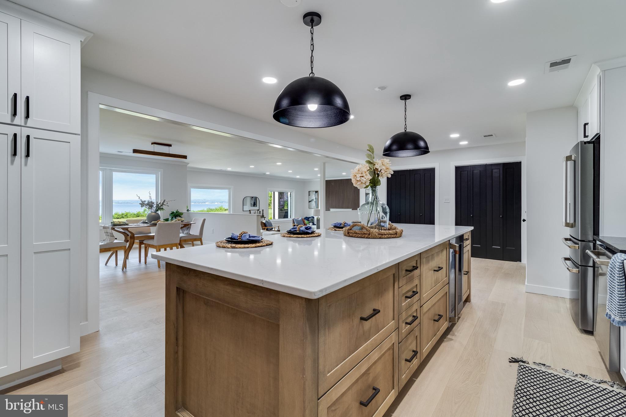 QUEEN TREE LANDING - Residential