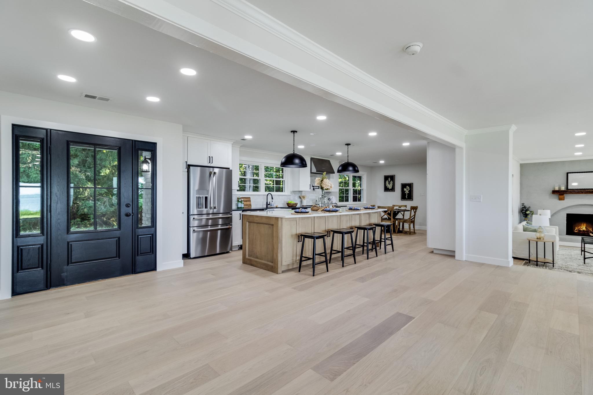 QUEEN TREE LANDING - Residential