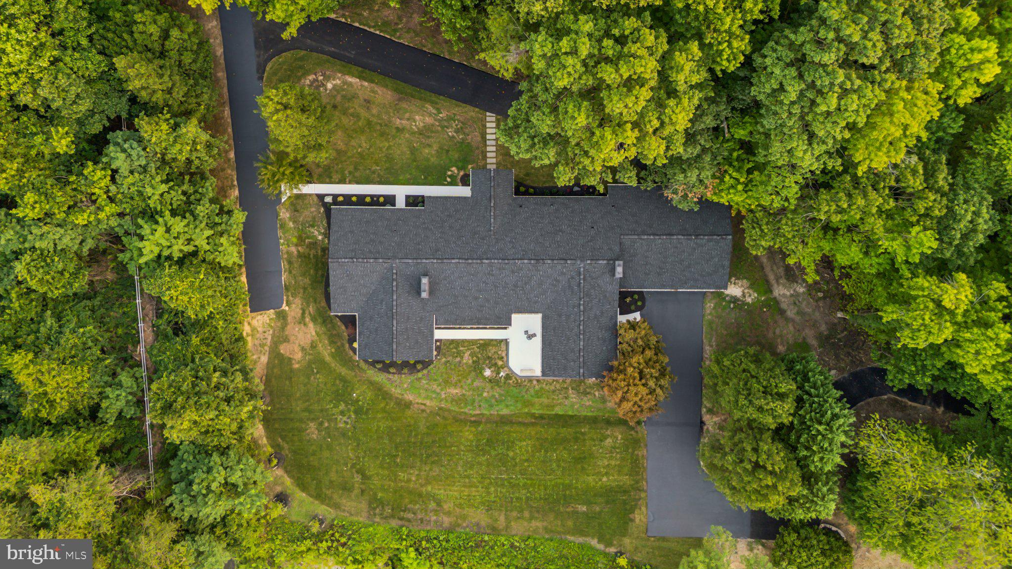 QUEEN TREE LANDING - Residential