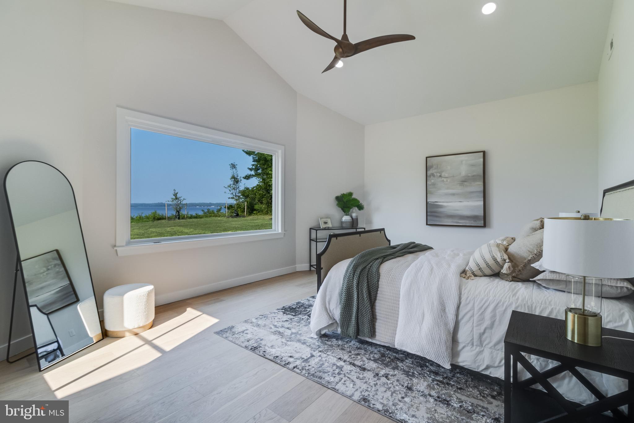 QUEEN TREE LANDING - Residential