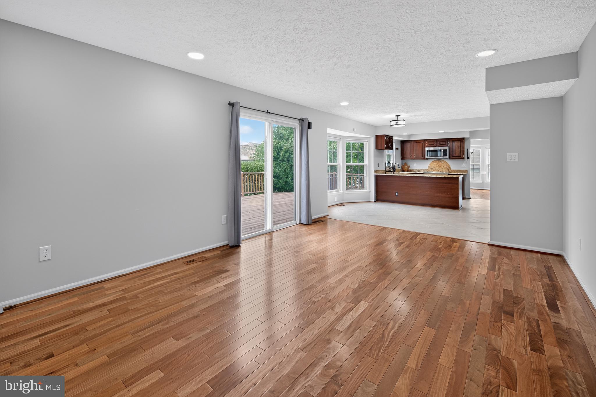 8 SHIPWRIGHT COURT