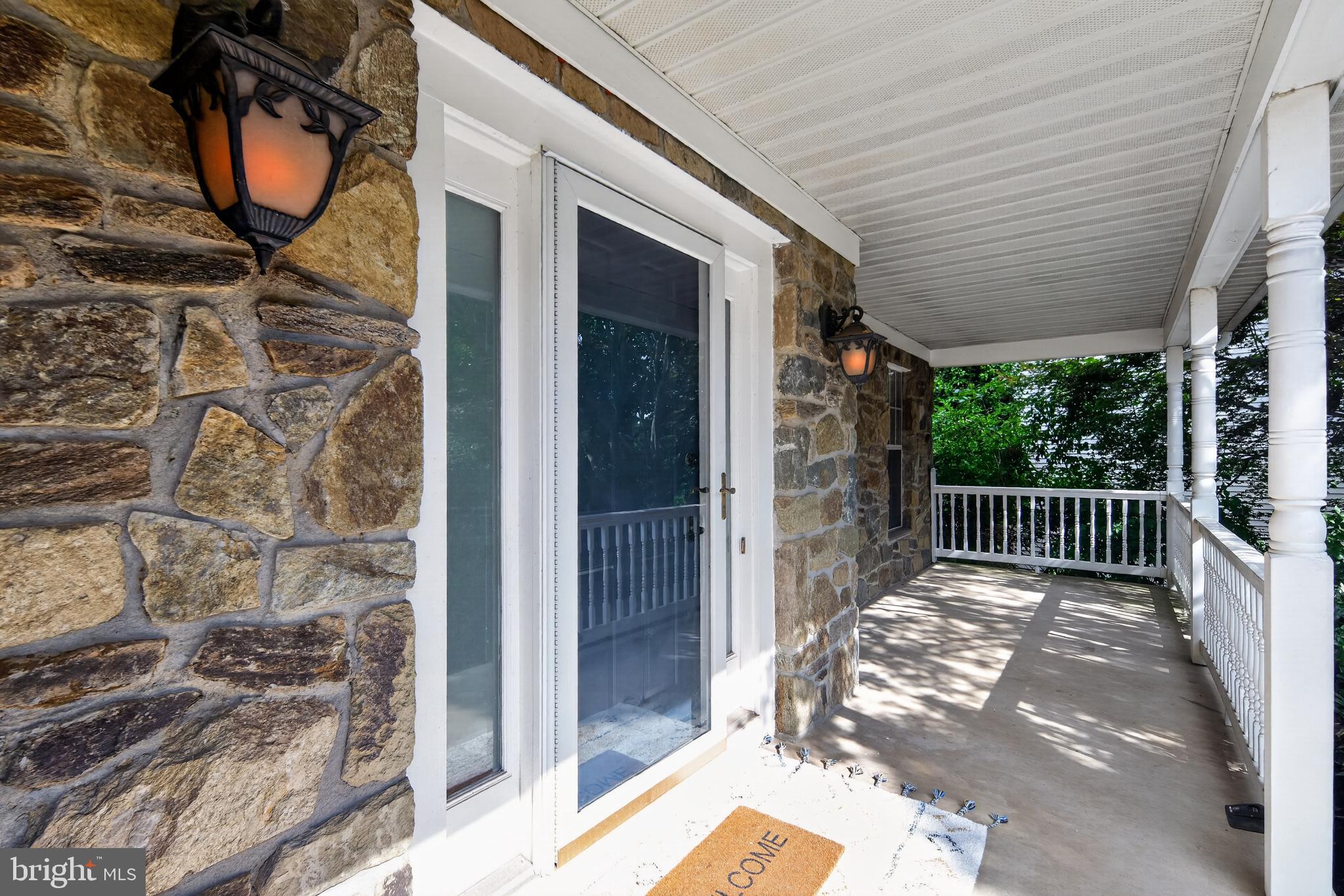 8 SHIPWRIGHT COURT