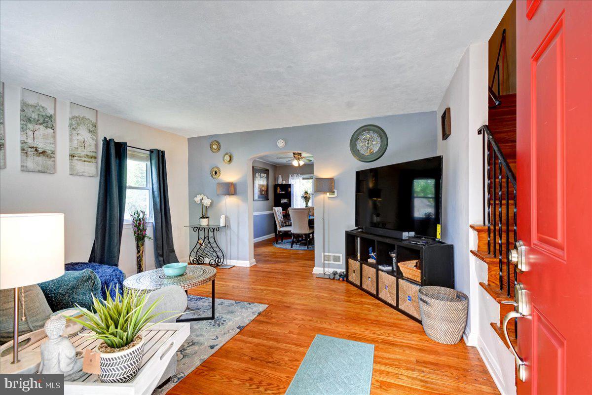 GLEN OAKS - Residential