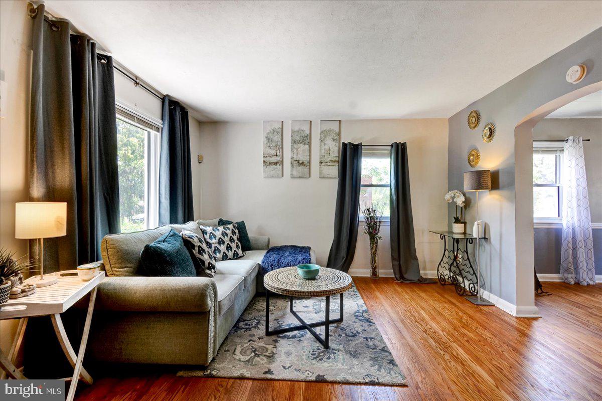 GLEN OAKS - Residential