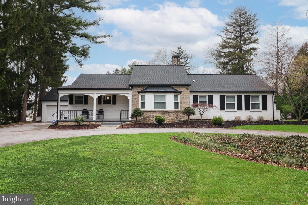 Photo of 1023 Brockie Drive, YORK, PA 17403 (MLS # PAYK2100812)