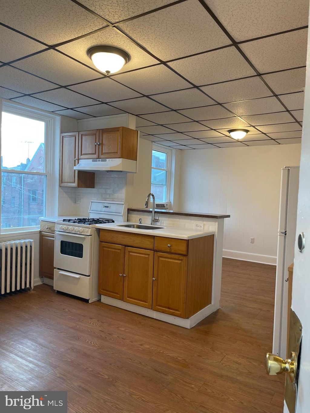 Photo of 613 S 8th Street #3RD FLOOR, PHILADELPHIA, PA 19147 (MLS # PAPH2569476)
