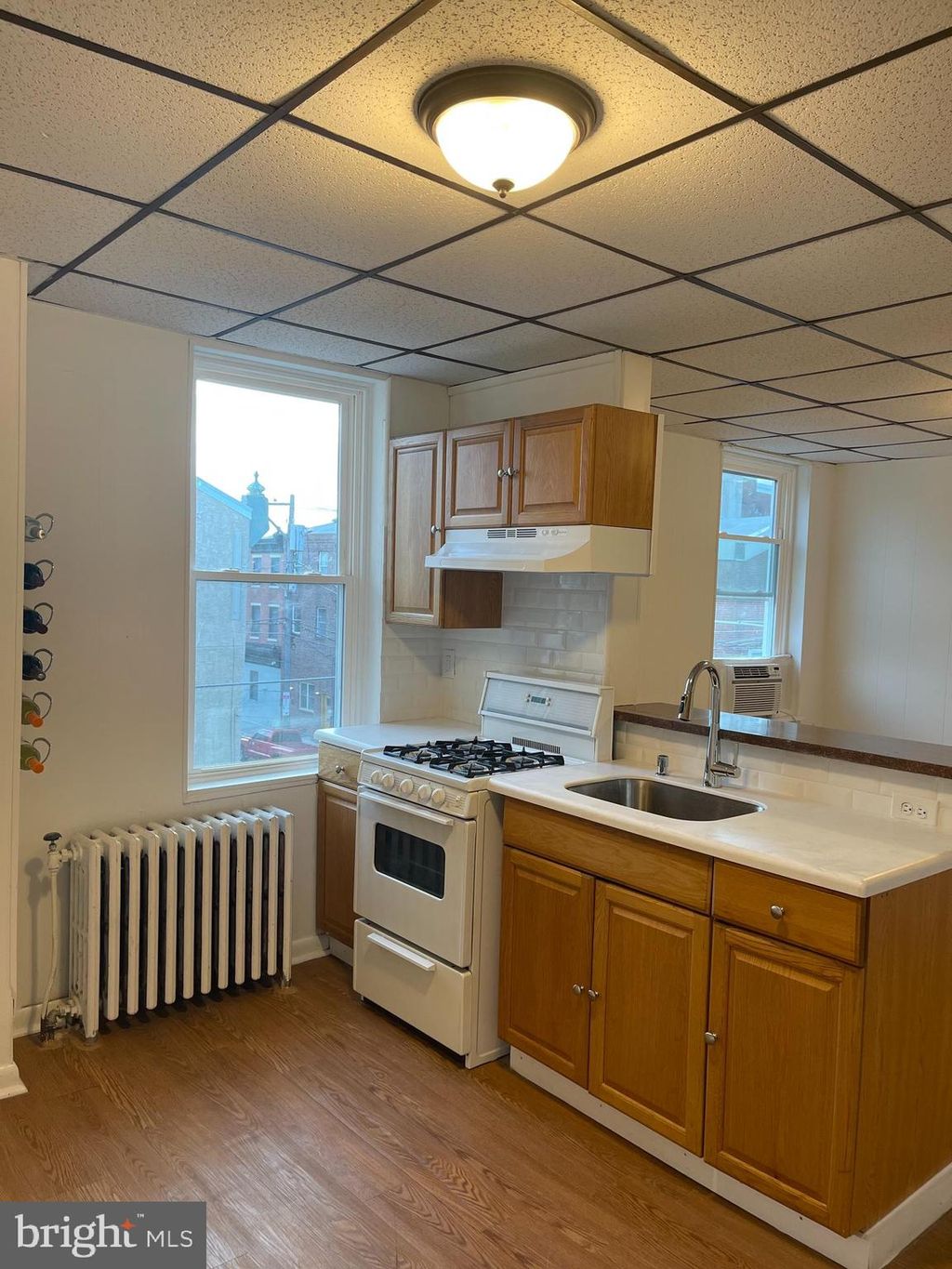 Photo of 613 S 8th Street #3RD FLOOR, PHILADELPHIA, PA 19147 (MLS # PAPH2569476)