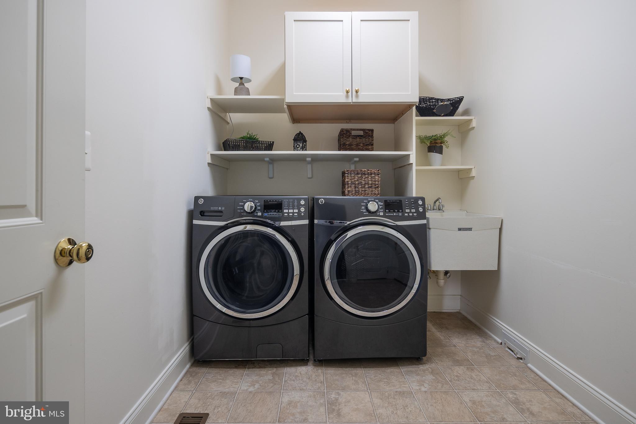 DOMINION VALLEY COUNTRY CLUB - Residential