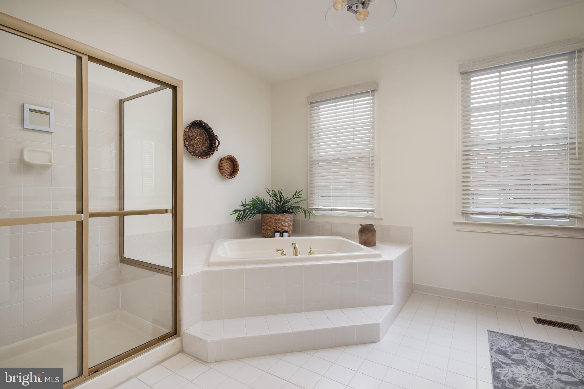 DOMINION VALLEY COUNTRY CLUB - Residential