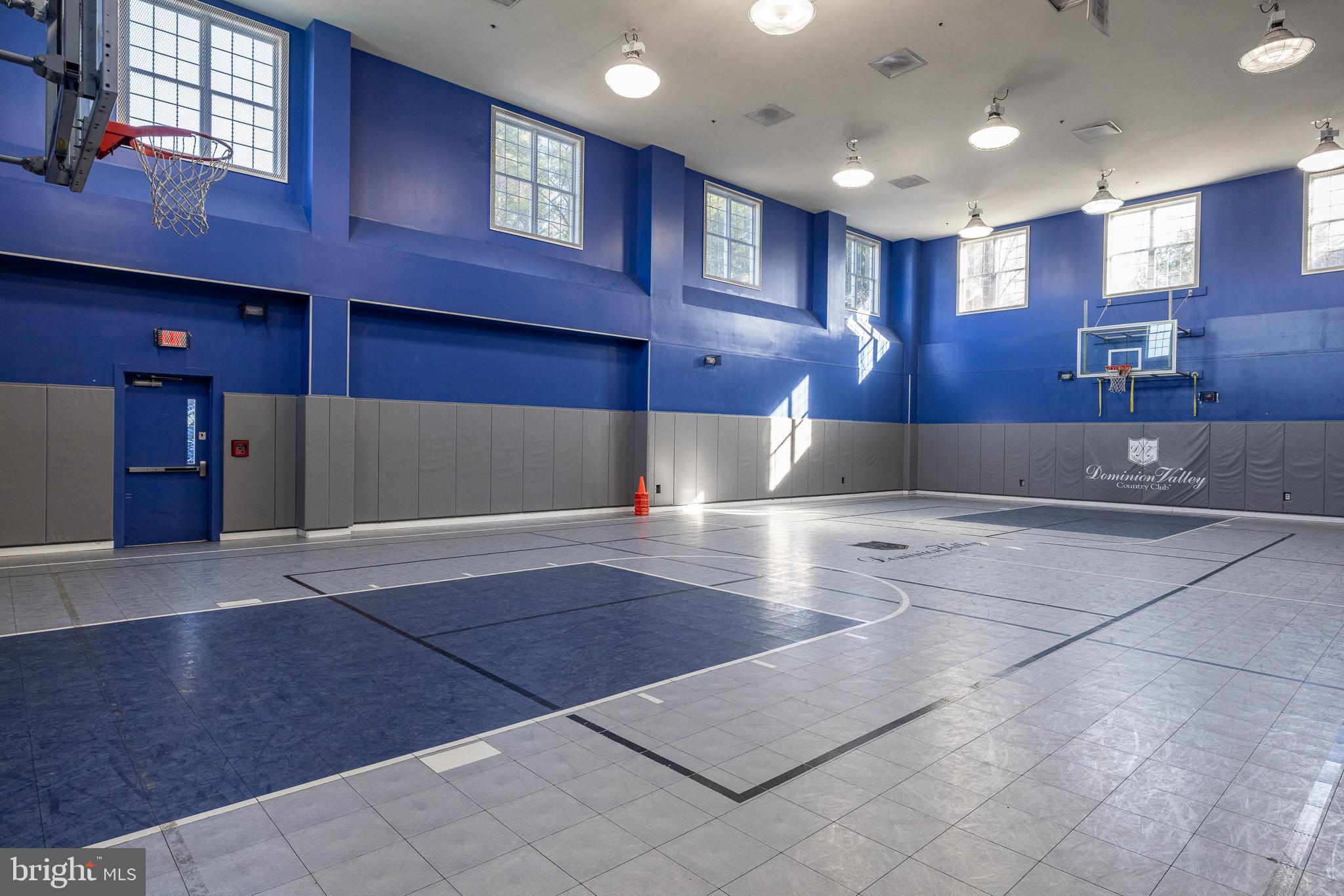 DOMINION VALLEY COUNTRY CLUB - Residential