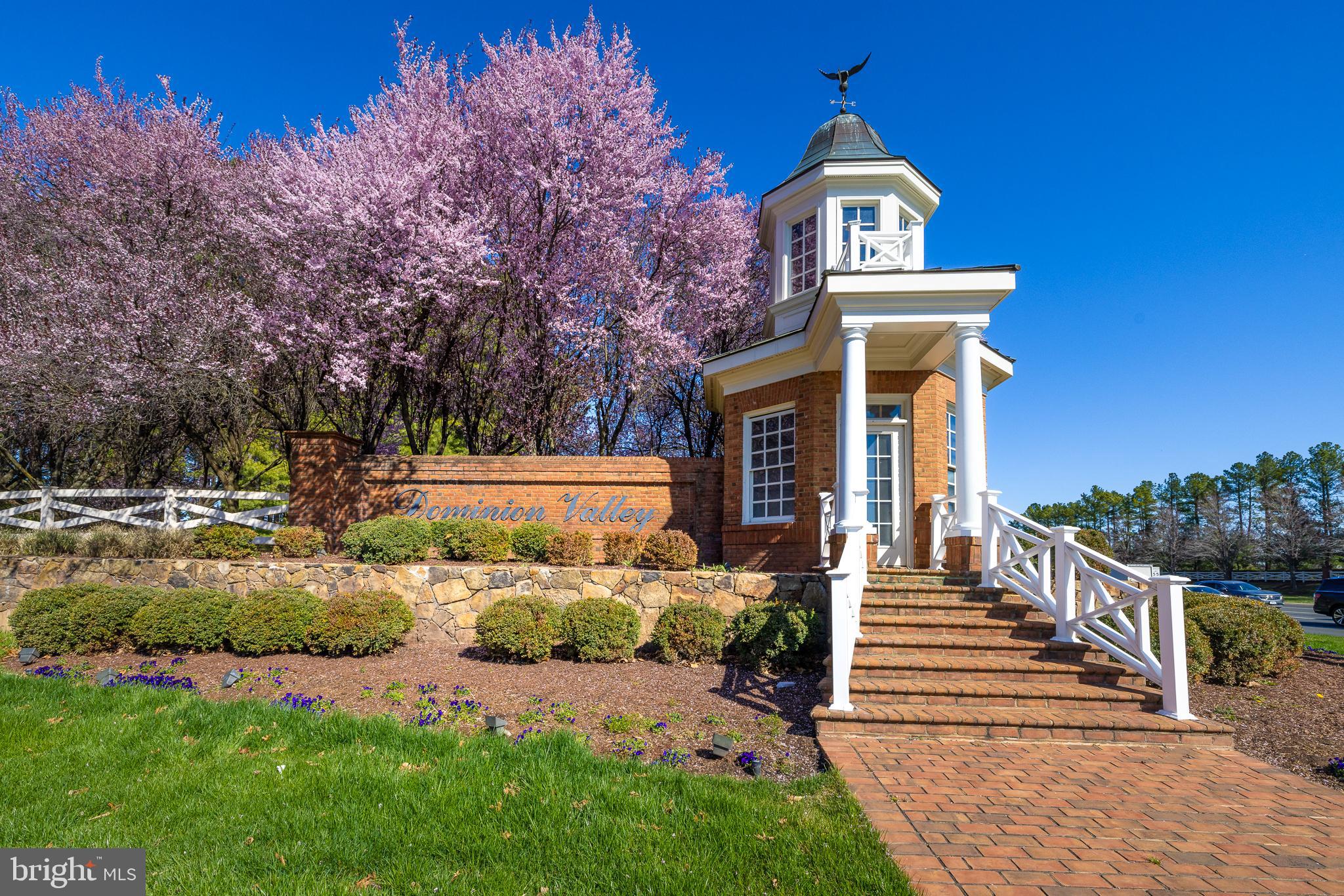 DOMINION VALLEY COUNTRY CLUB - Residential