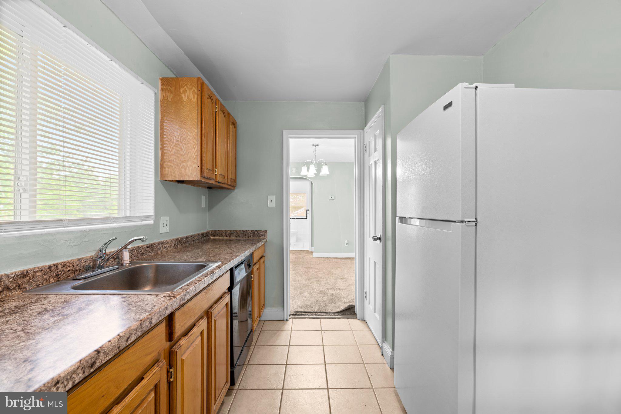 LANDOVER KNOLLS - Residential