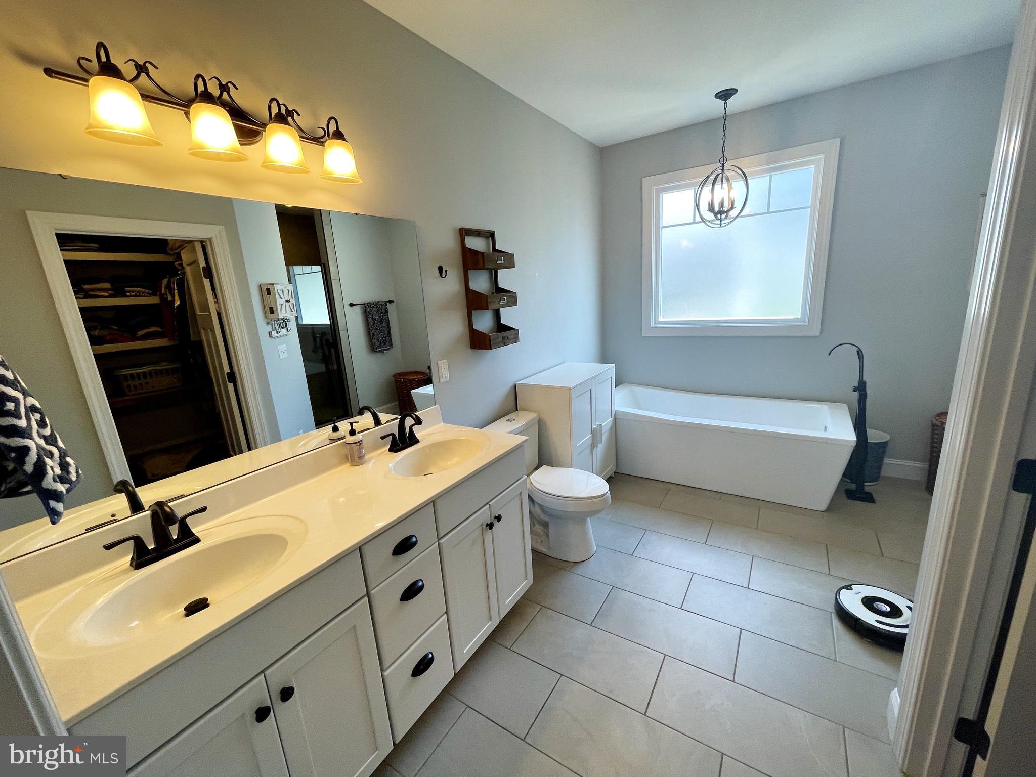 SUMMERS RIDGE SOUTH - Residential