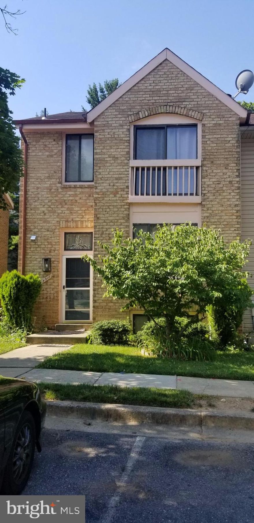 auction hudson and marshall STRICTLY SOLD AS IS 3 bedroom 2 bathrooms - I have not seen the inside, please email me questions!! DND occupants, you cannot see the inside.selling occupied