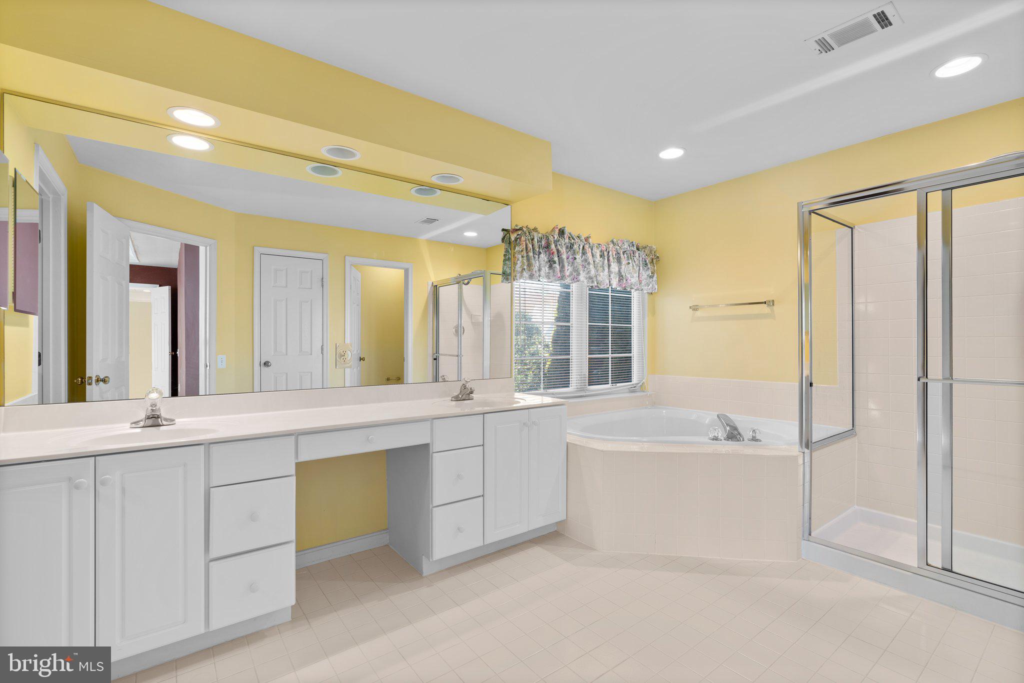 KINGSVIEW RIDGE - Residential