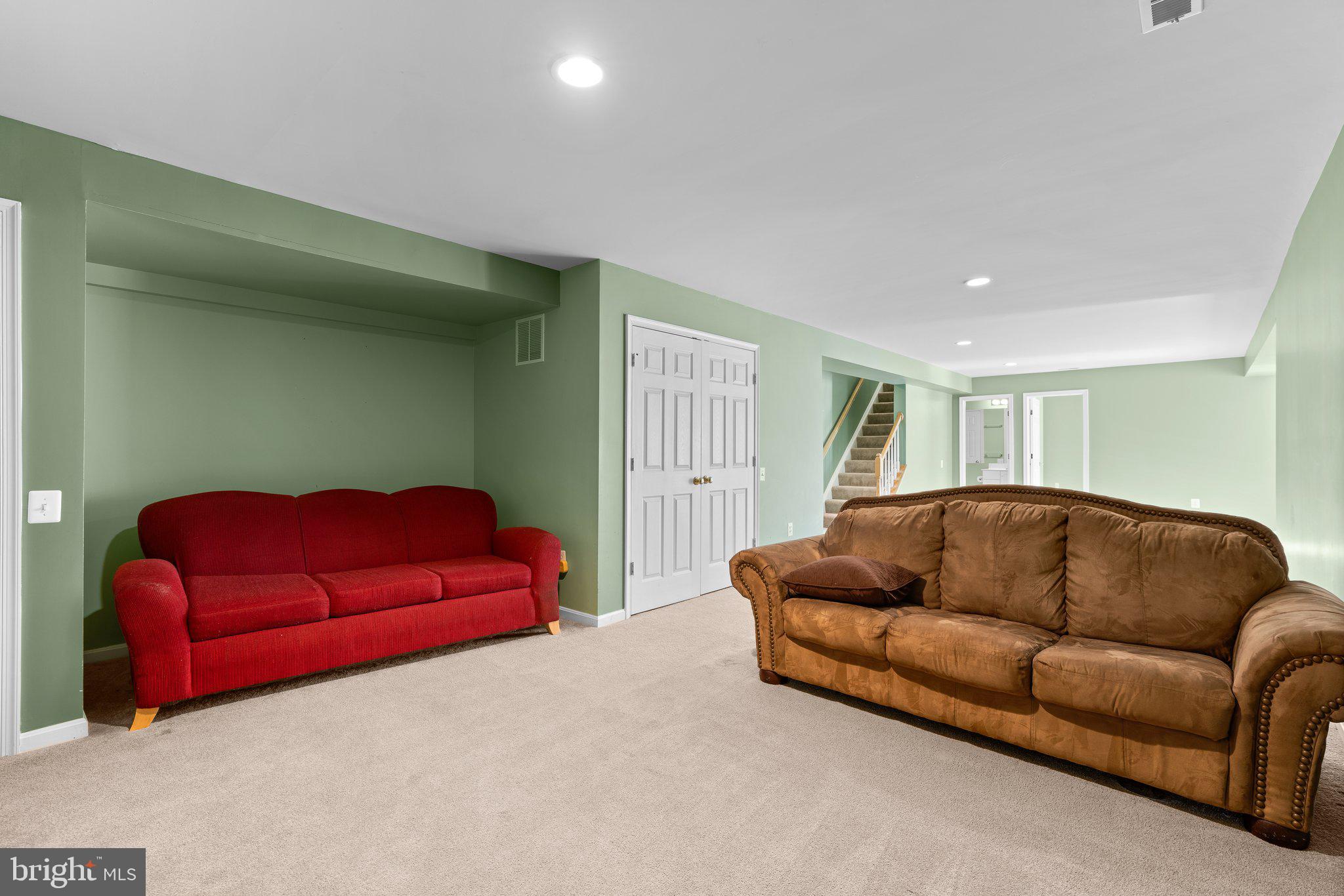 KINGSVIEW RIDGE - Residential