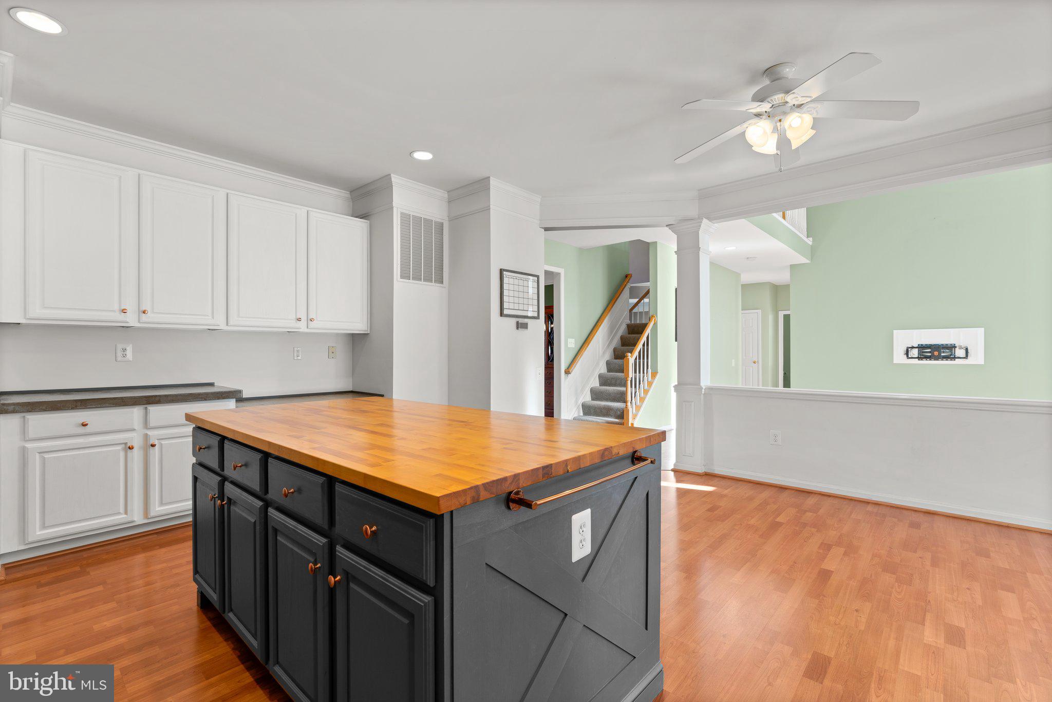 KINGSVIEW RIDGE - Residential