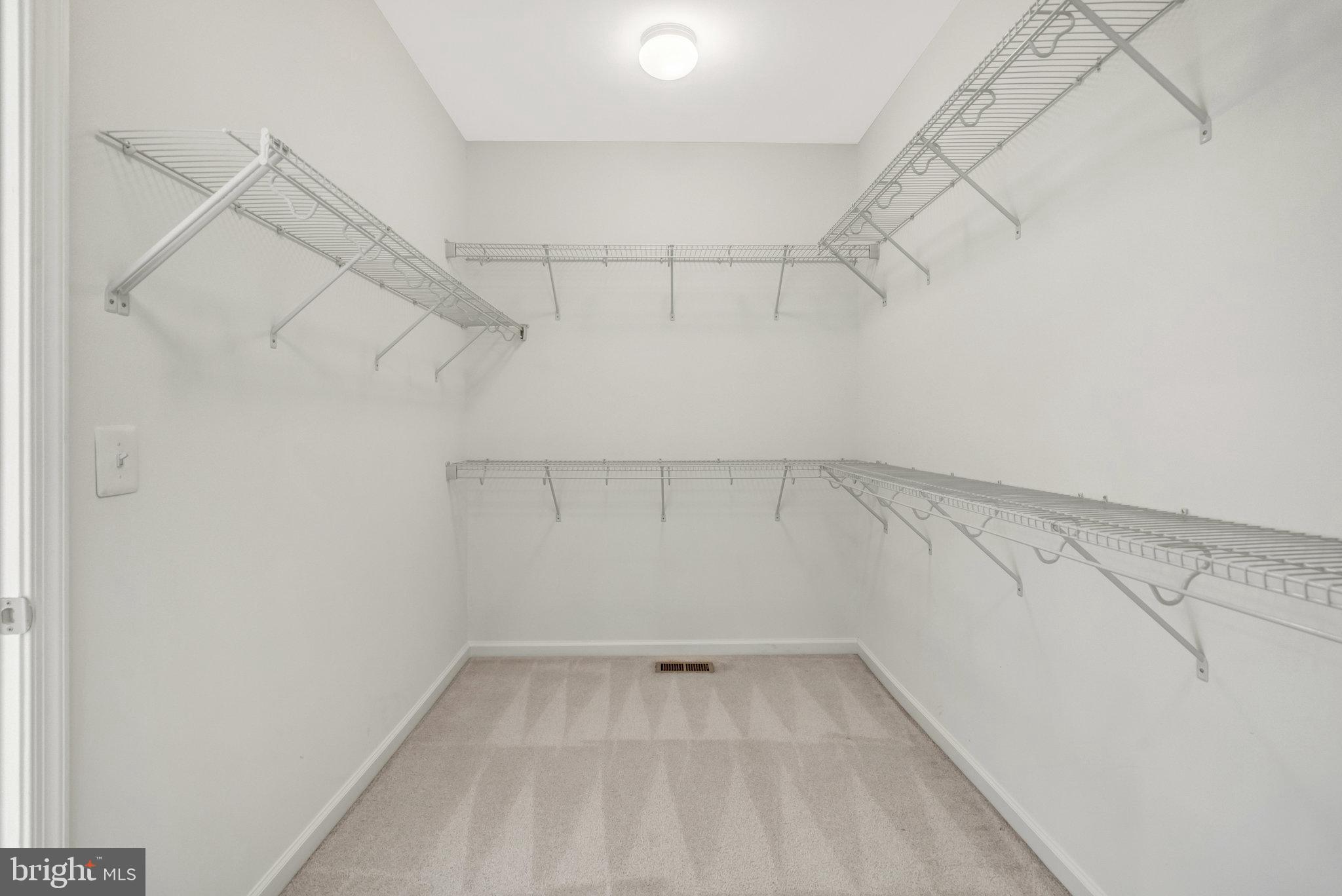 POTOMAC SHORES - Residential