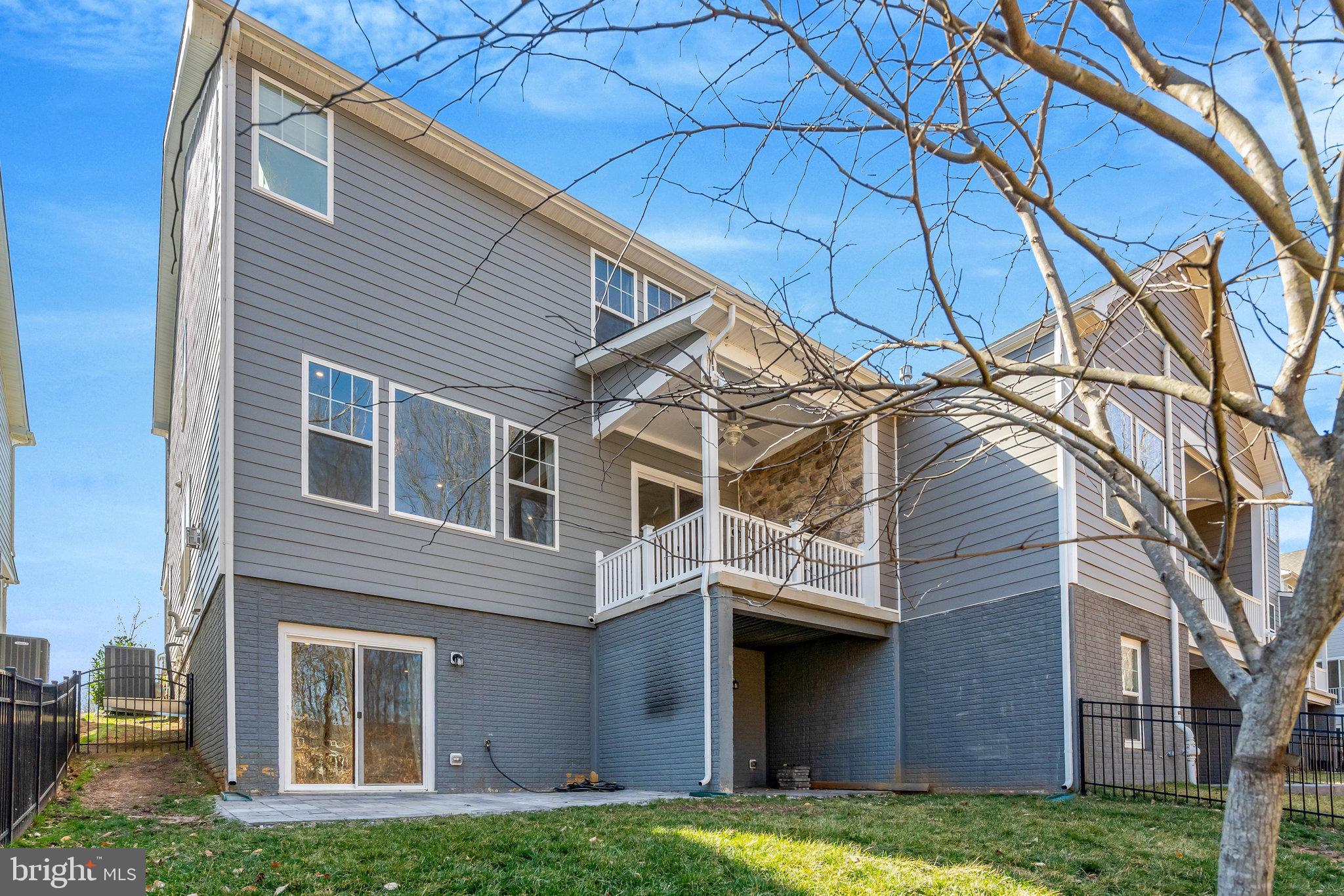 POTOMAC SHORES - Residential