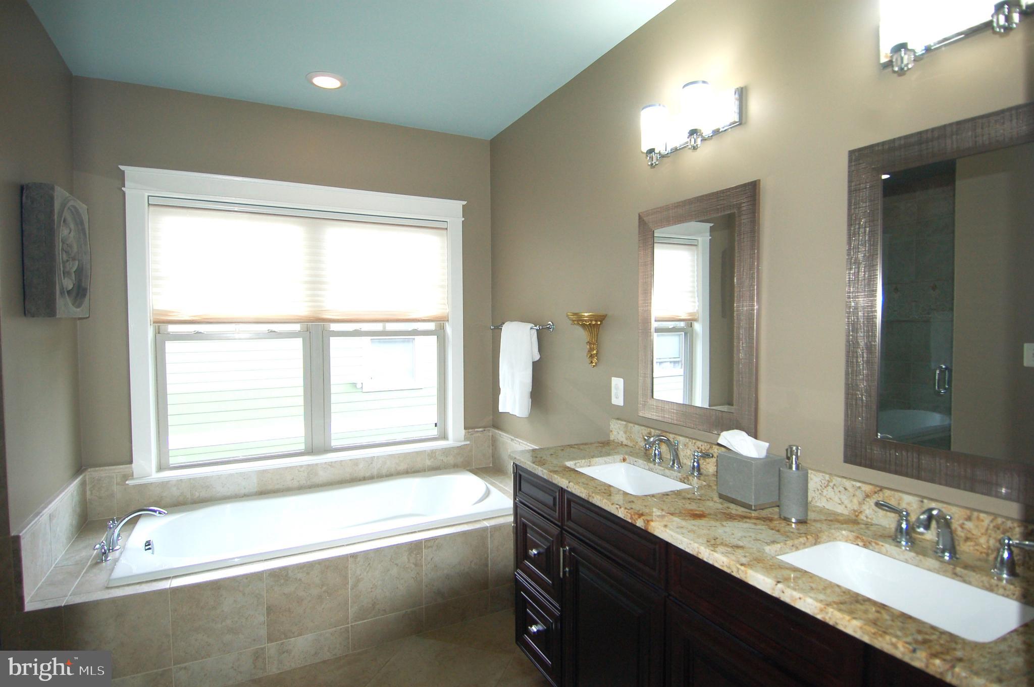 ALCOVA HEIGHTS - Residential