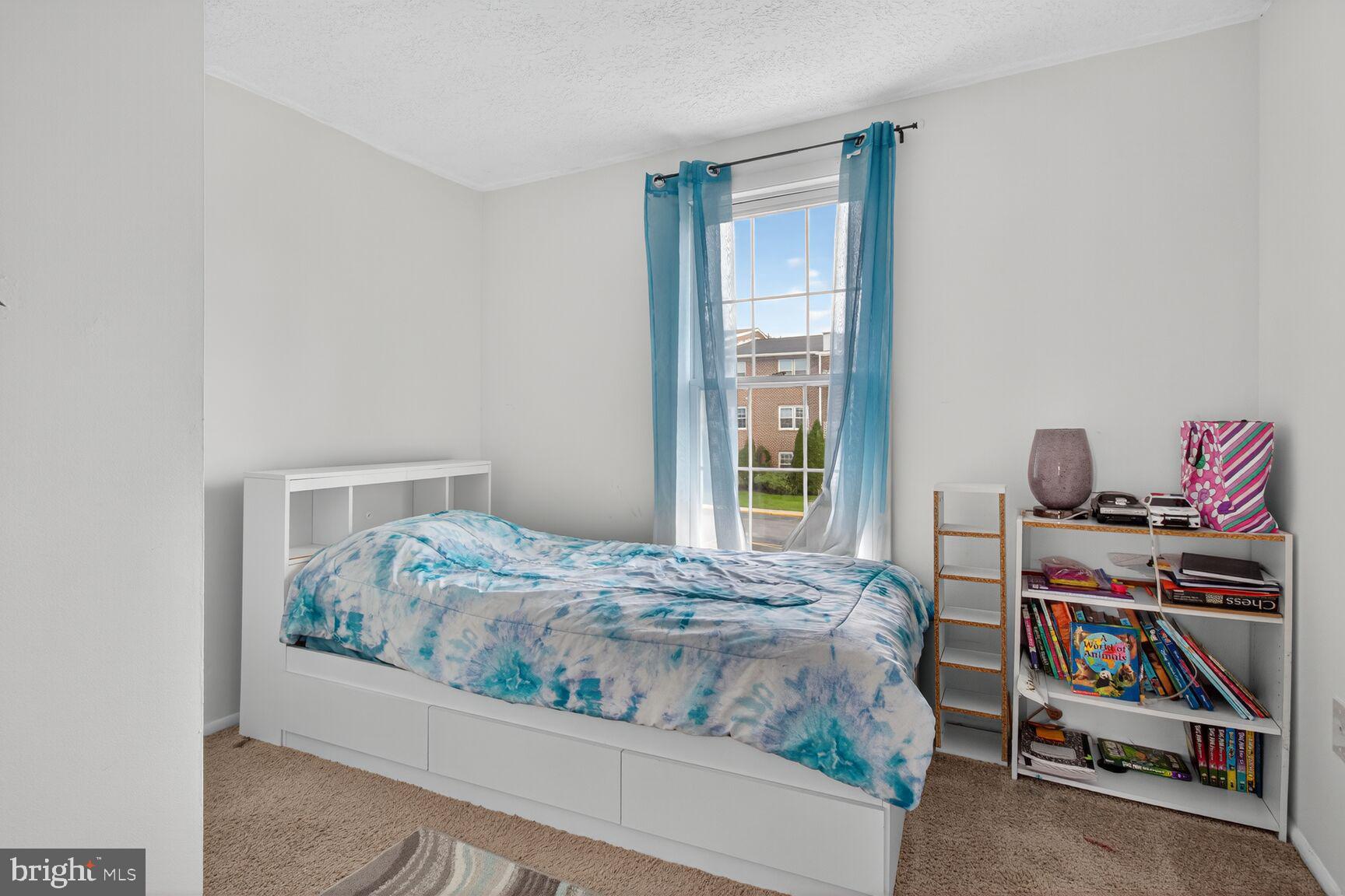 FAIRBROOK - Residential