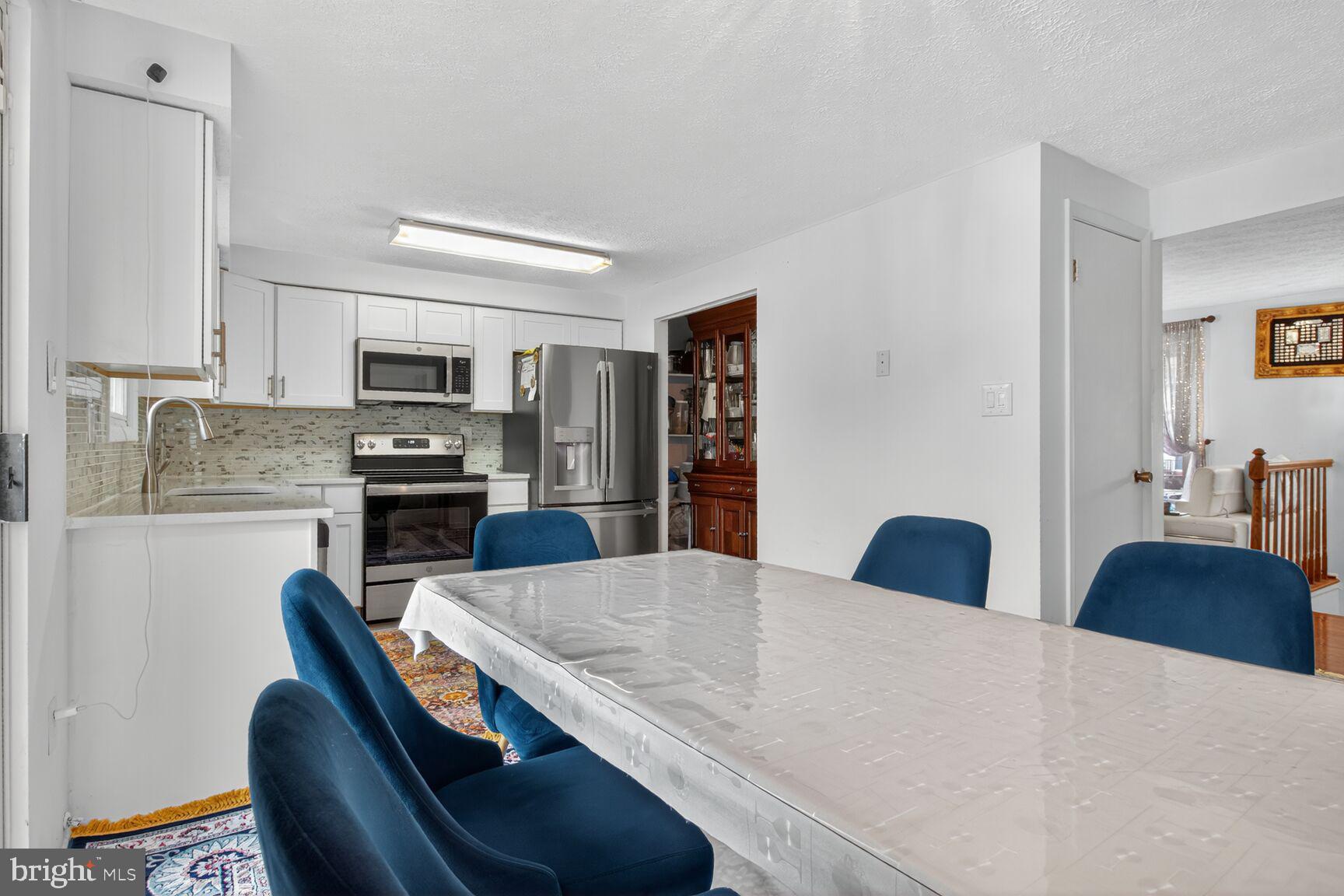 FAIRBROOK - Residential