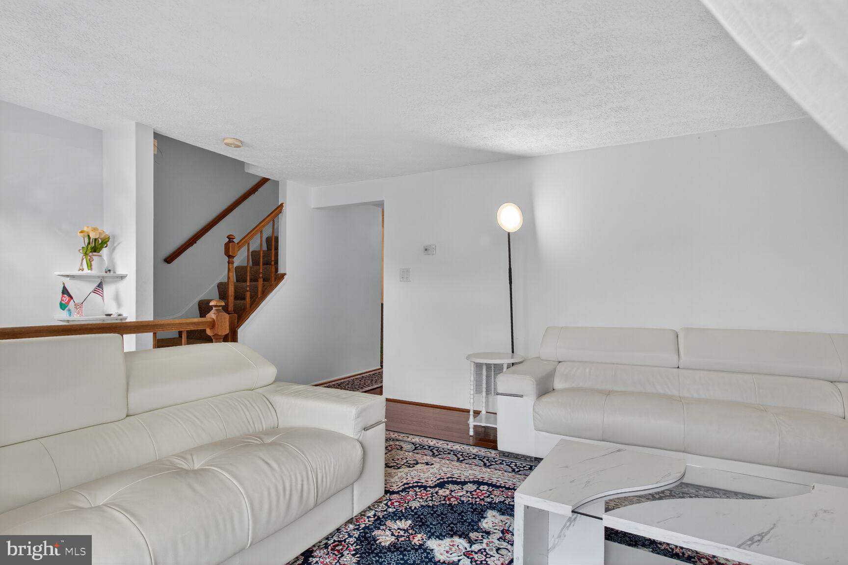FAIRBROOK - Residential