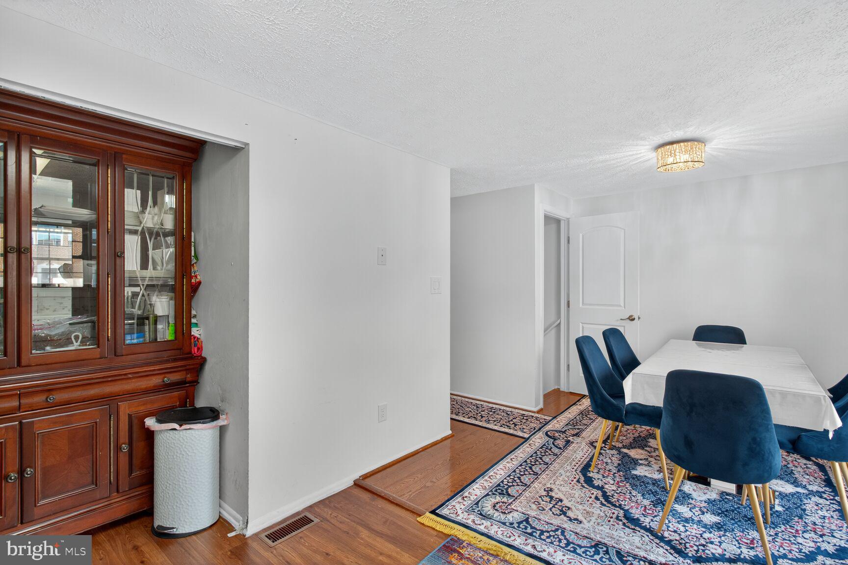 FAIRBROOK - Residential