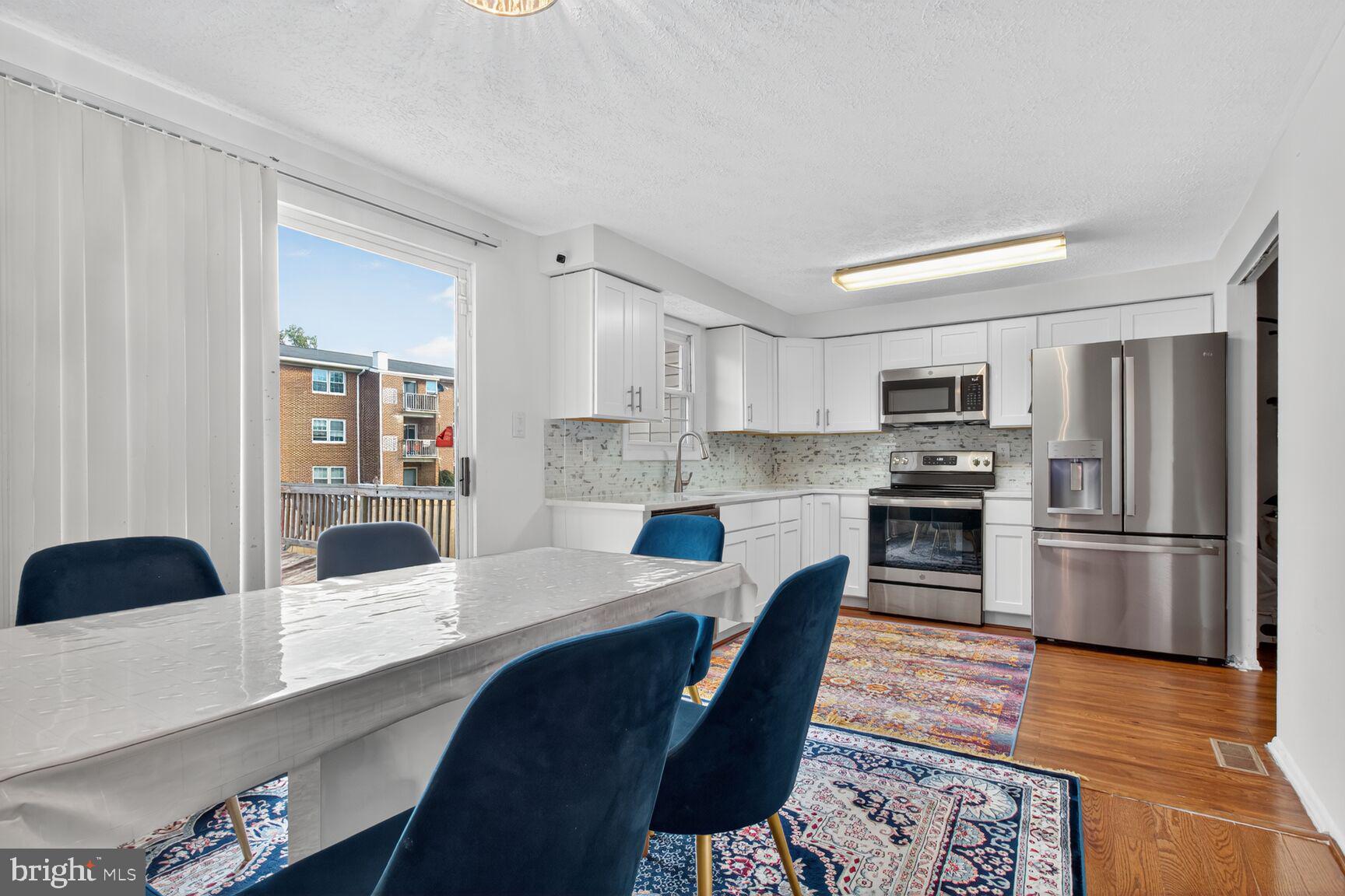 FAIRBROOK - Residential