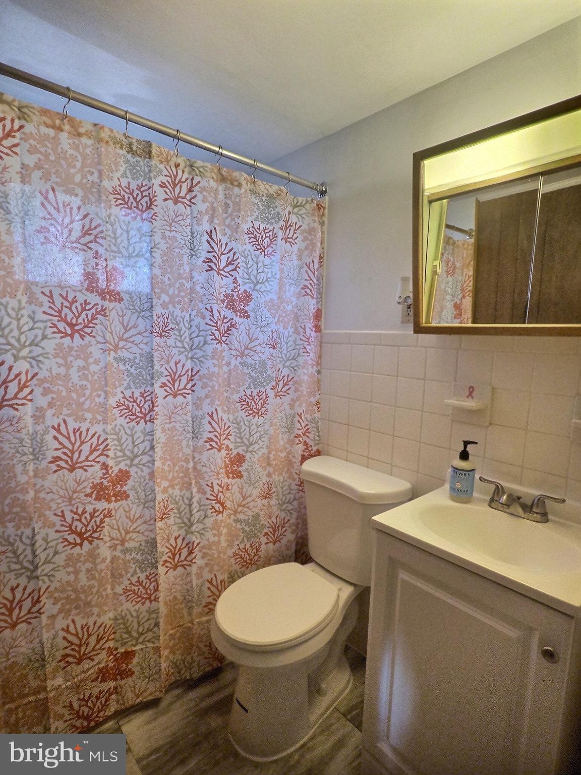 NORTH INDIAN HEAD ESTATES - Residential