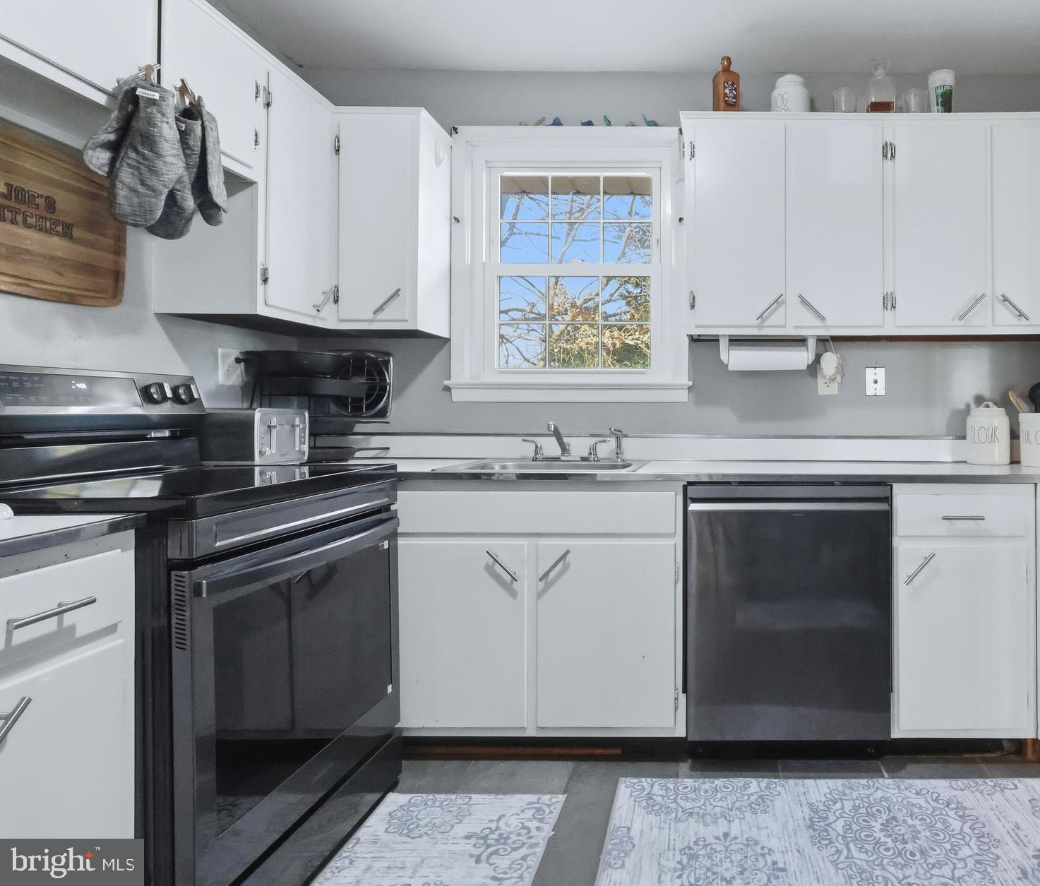 NORTH INDIAN HEAD ESTATES - Residential