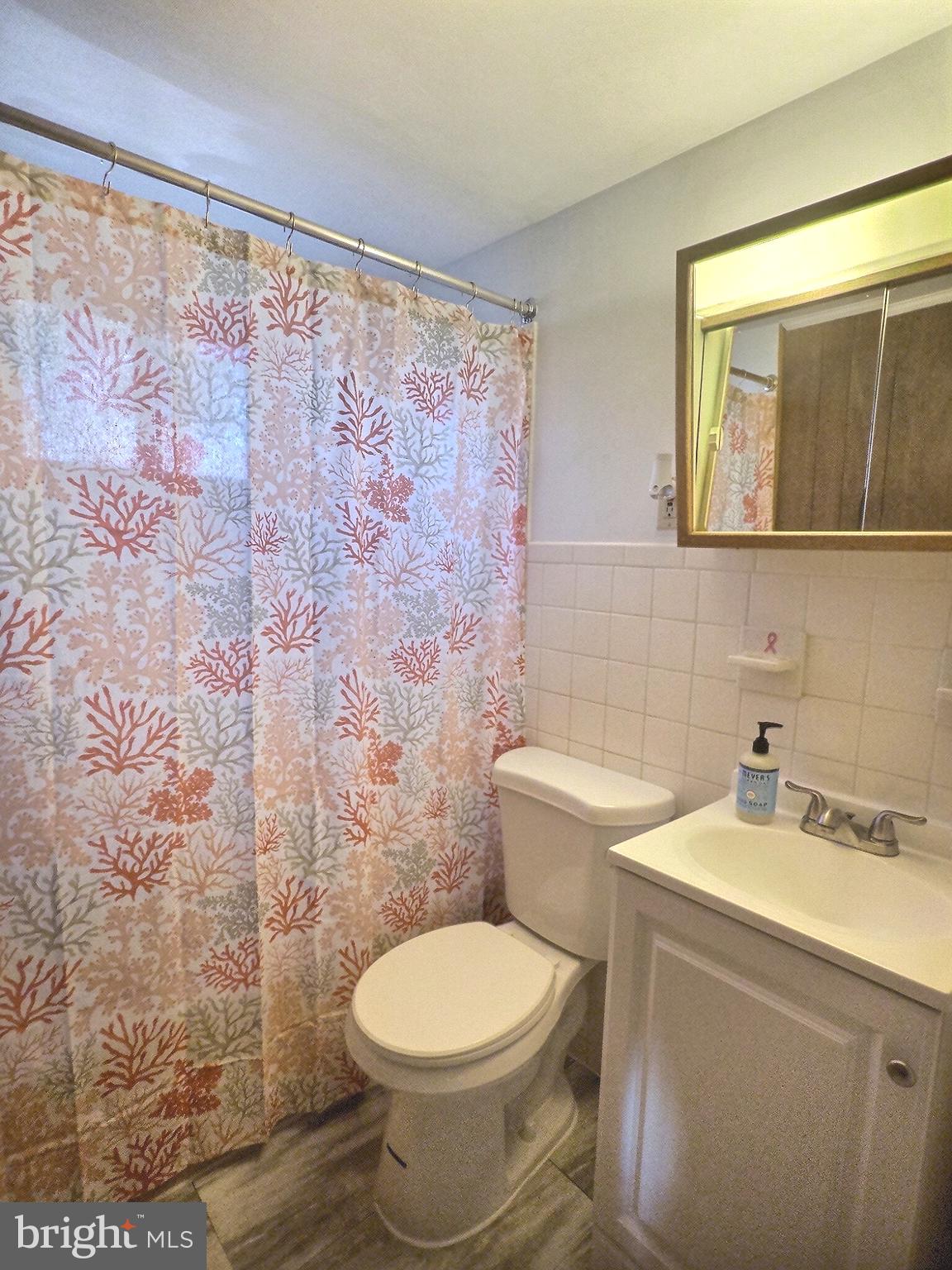 NORTH INDIAN HEAD ESTATES - Residential