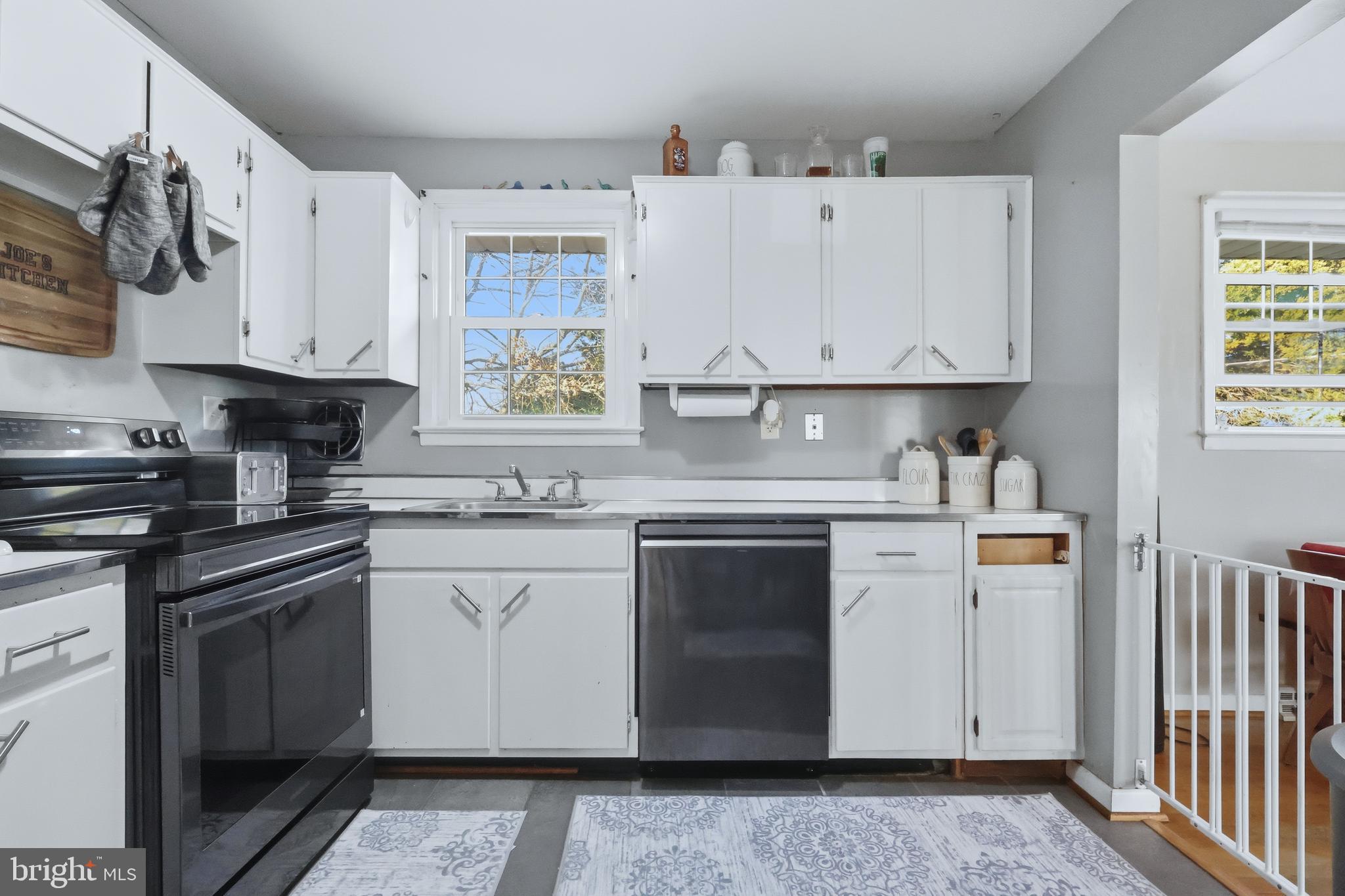 NORTH INDIAN HEAD ESTATES - Residential