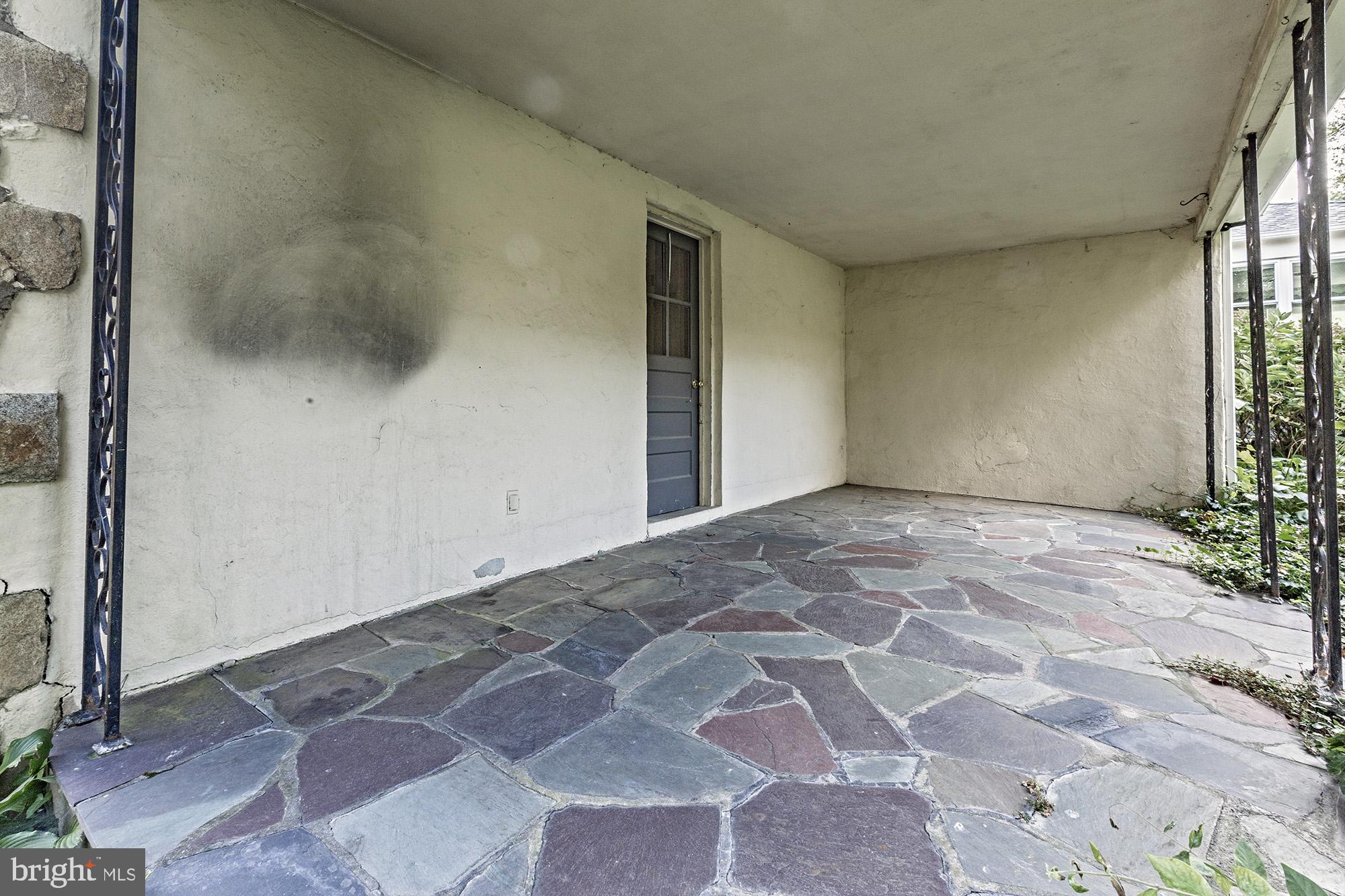 1207 CARR ROAD