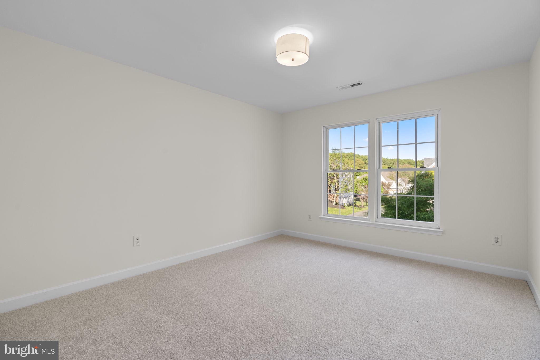 GROVEMONT - Residential