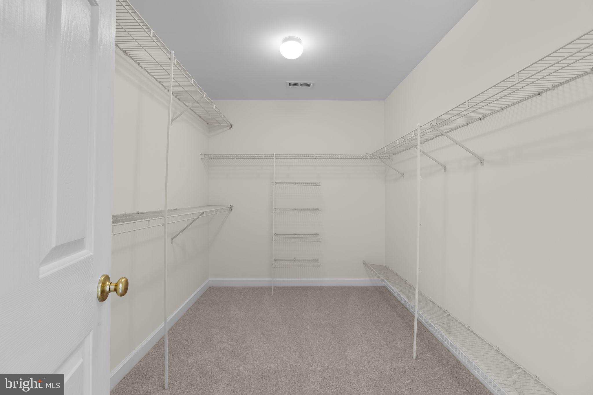 GROVEMONT - Residential