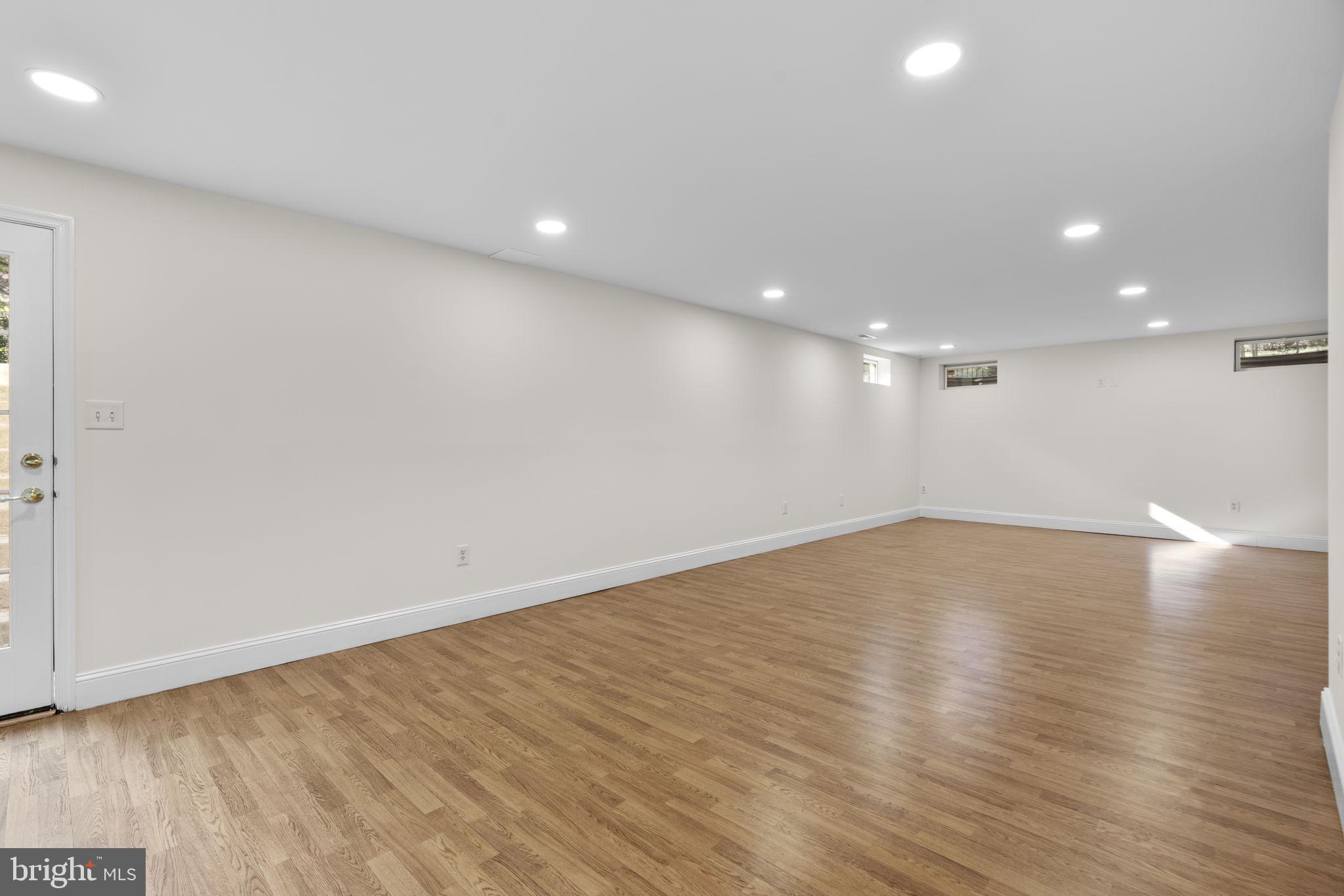 GROVEMONT - Residential