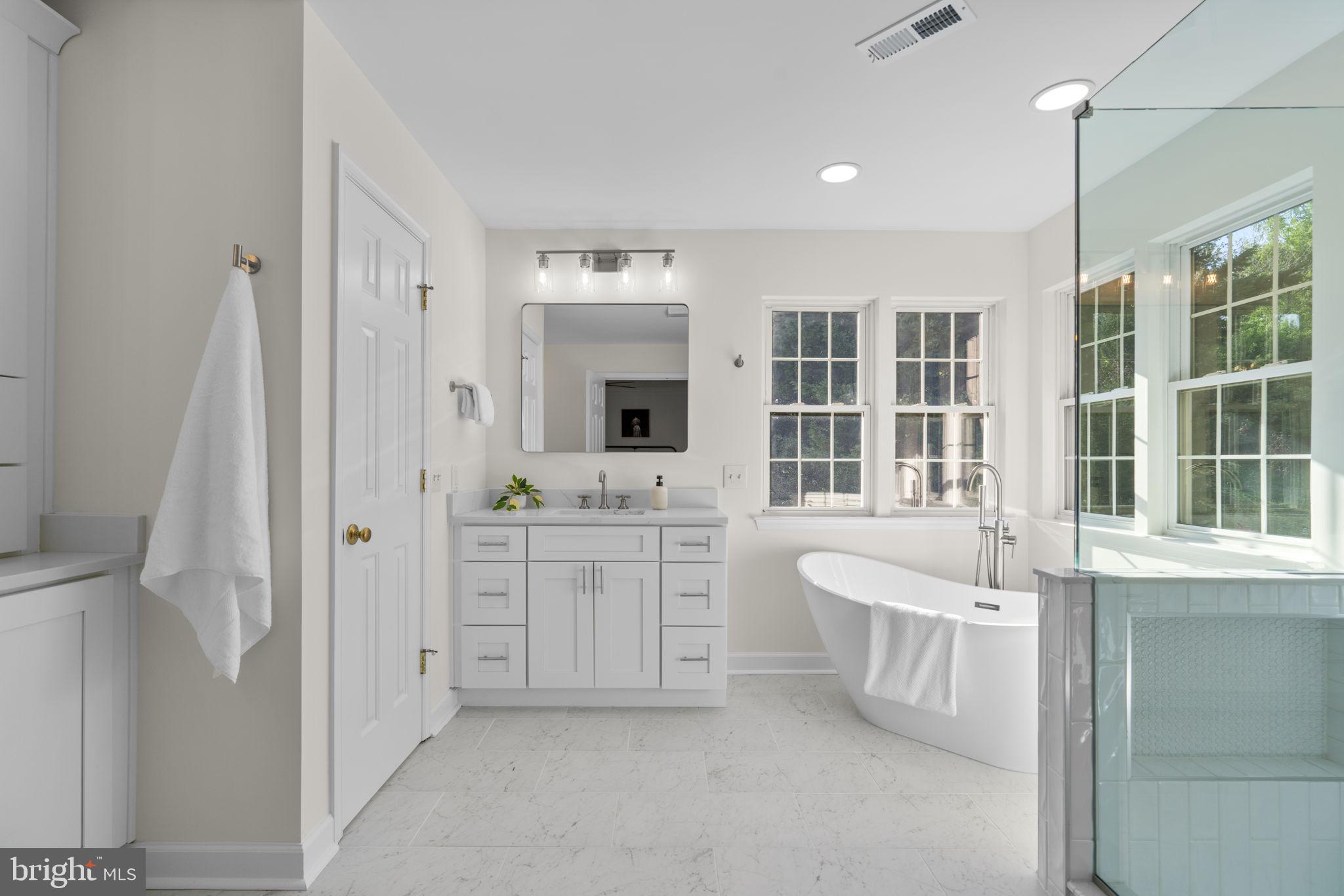 GROVEMONT - Residential