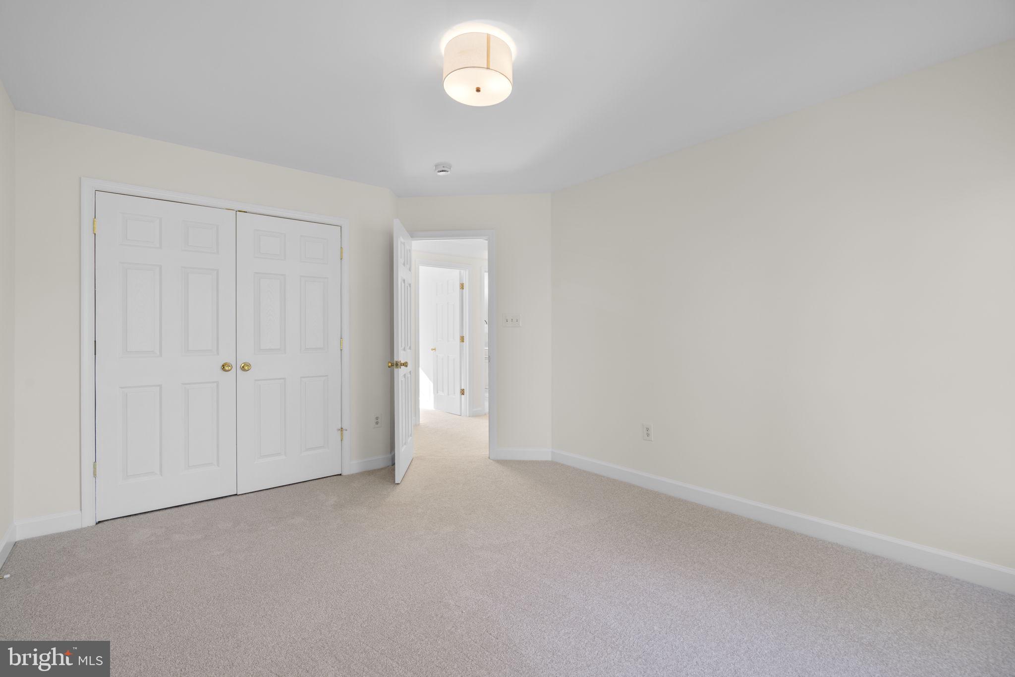 GROVEMONT - Residential