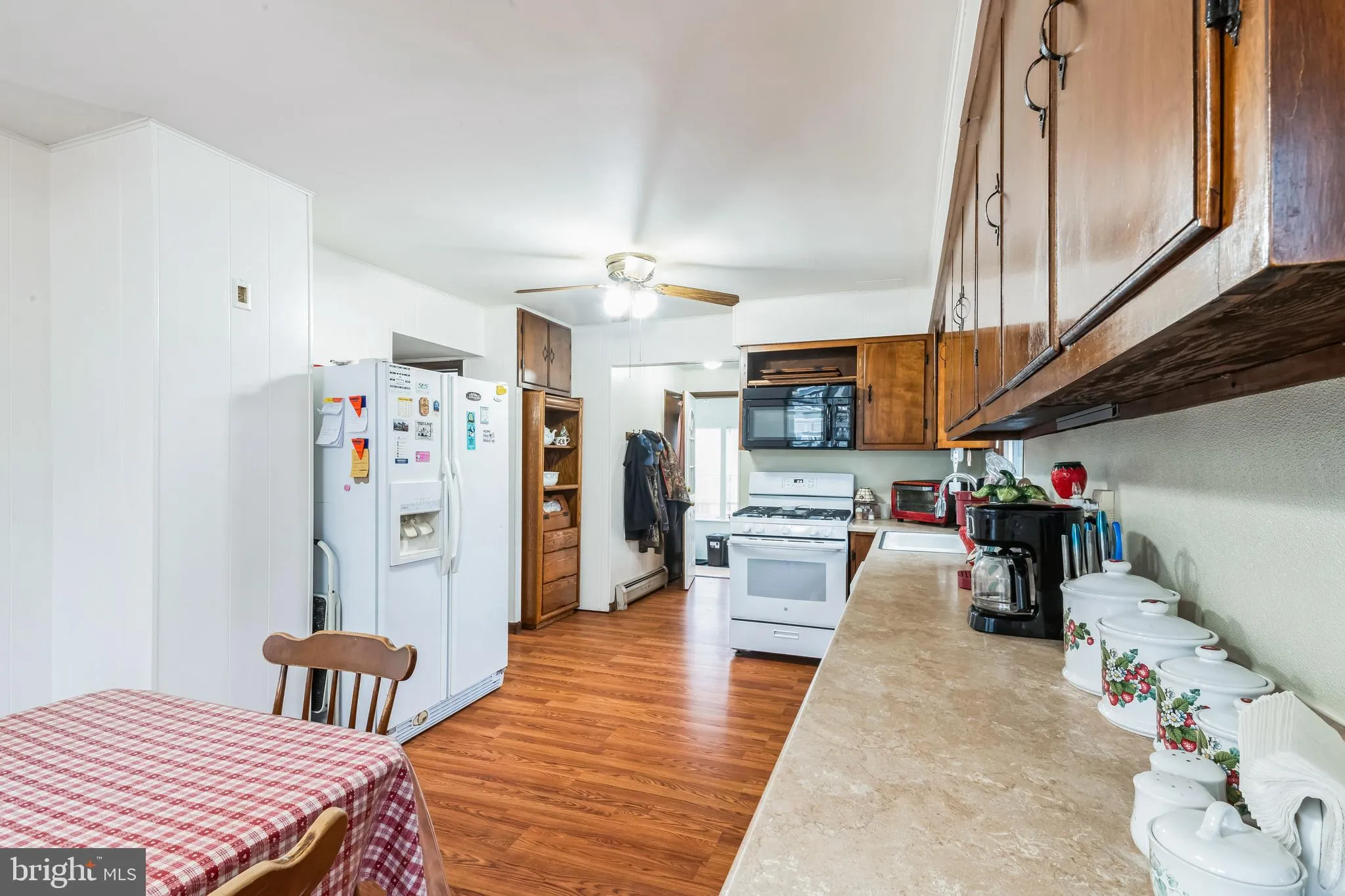 Vineland, New Jersey 08360, United States, 3 Bedrooms Bedrooms, ,2 BathroomsBathrooms,Residential,Active,6902