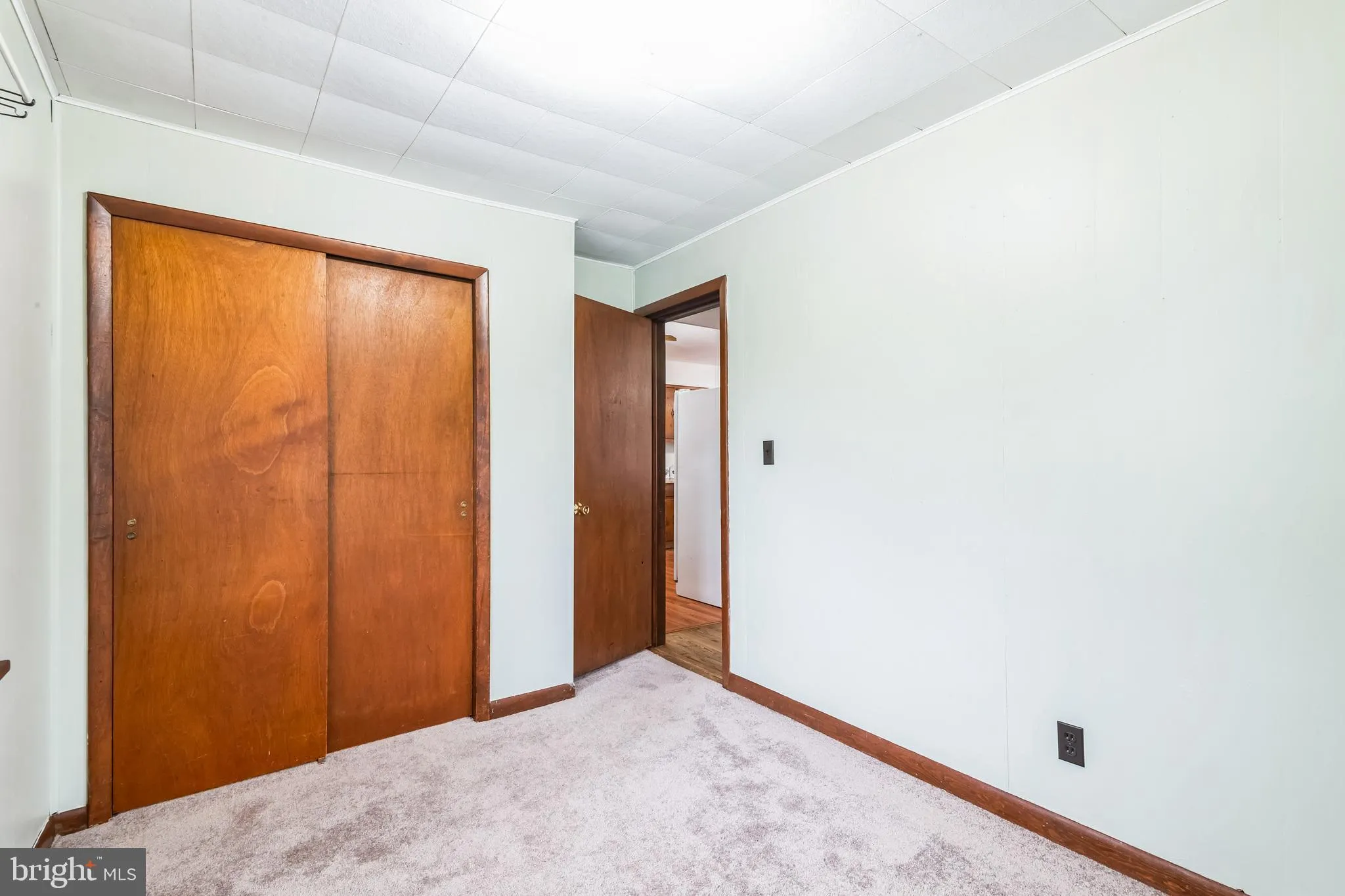 Vineland, New Jersey 08360, United States, 3 Bedrooms Bedrooms, ,2 BathroomsBathrooms,Residential,Active,6902