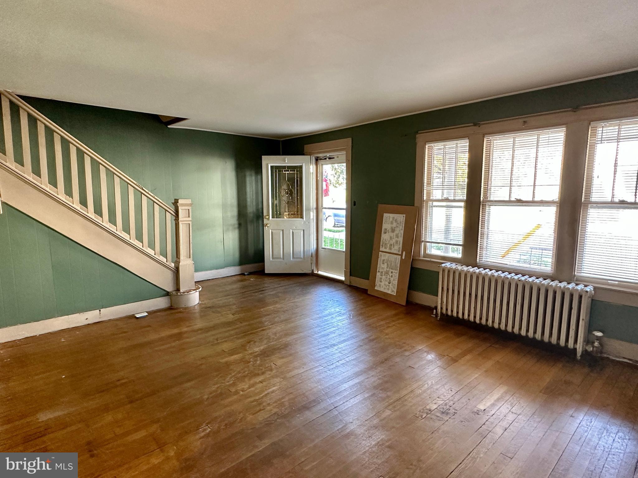 WEST SIDE - Residential